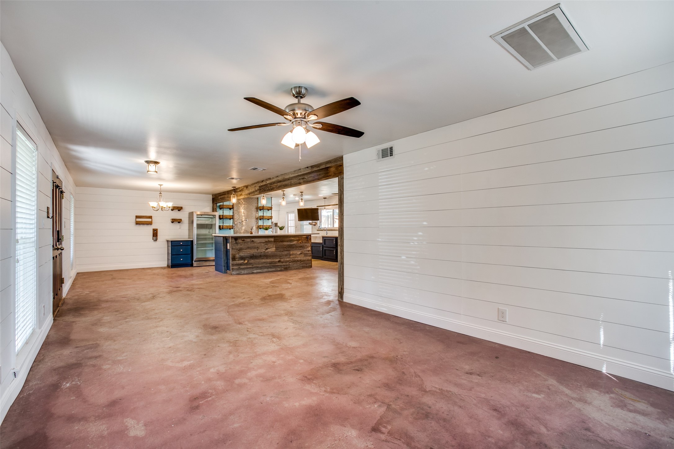 8503 Manhattan Drive Property Photo 23