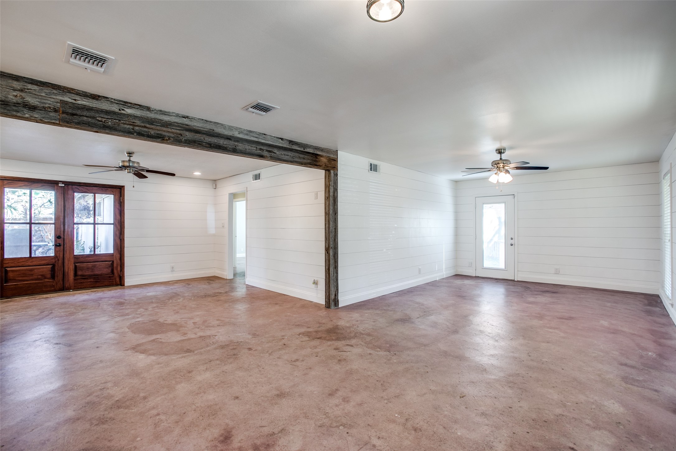 8503 Manhattan Drive Property Photo 25