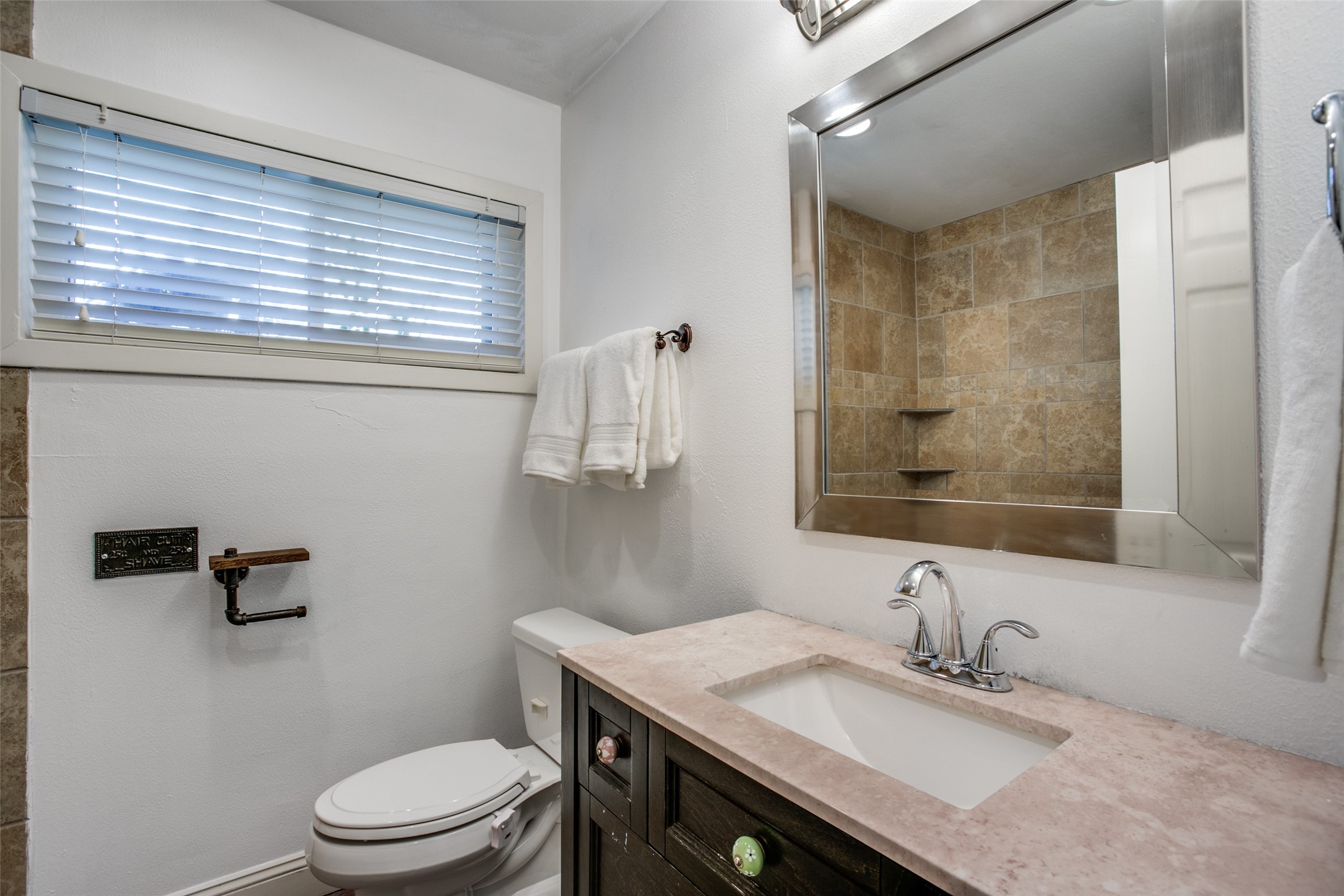 8503 Manhattan Drive Property Photo 38