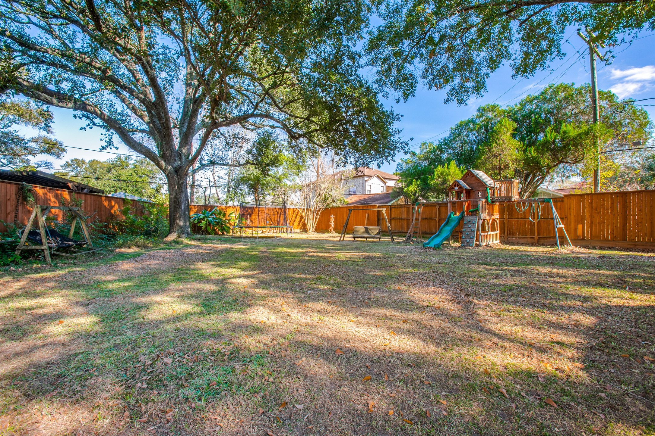 8503 Manhattan Drive Property Photo 41