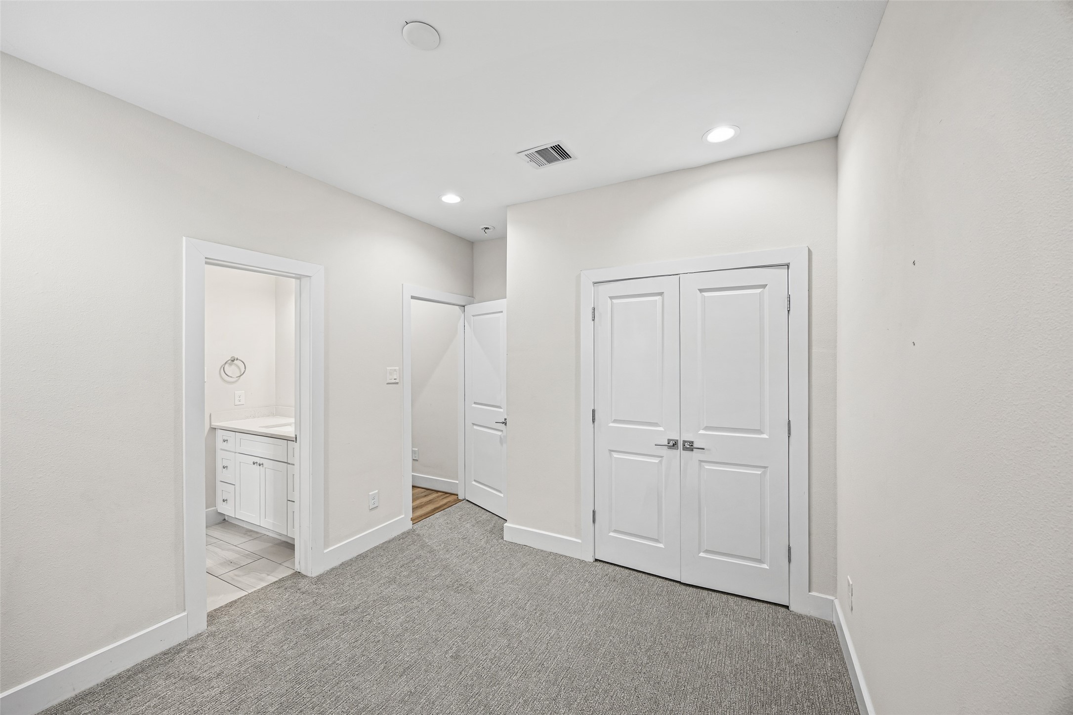3405 Terry Street Property Photo 15