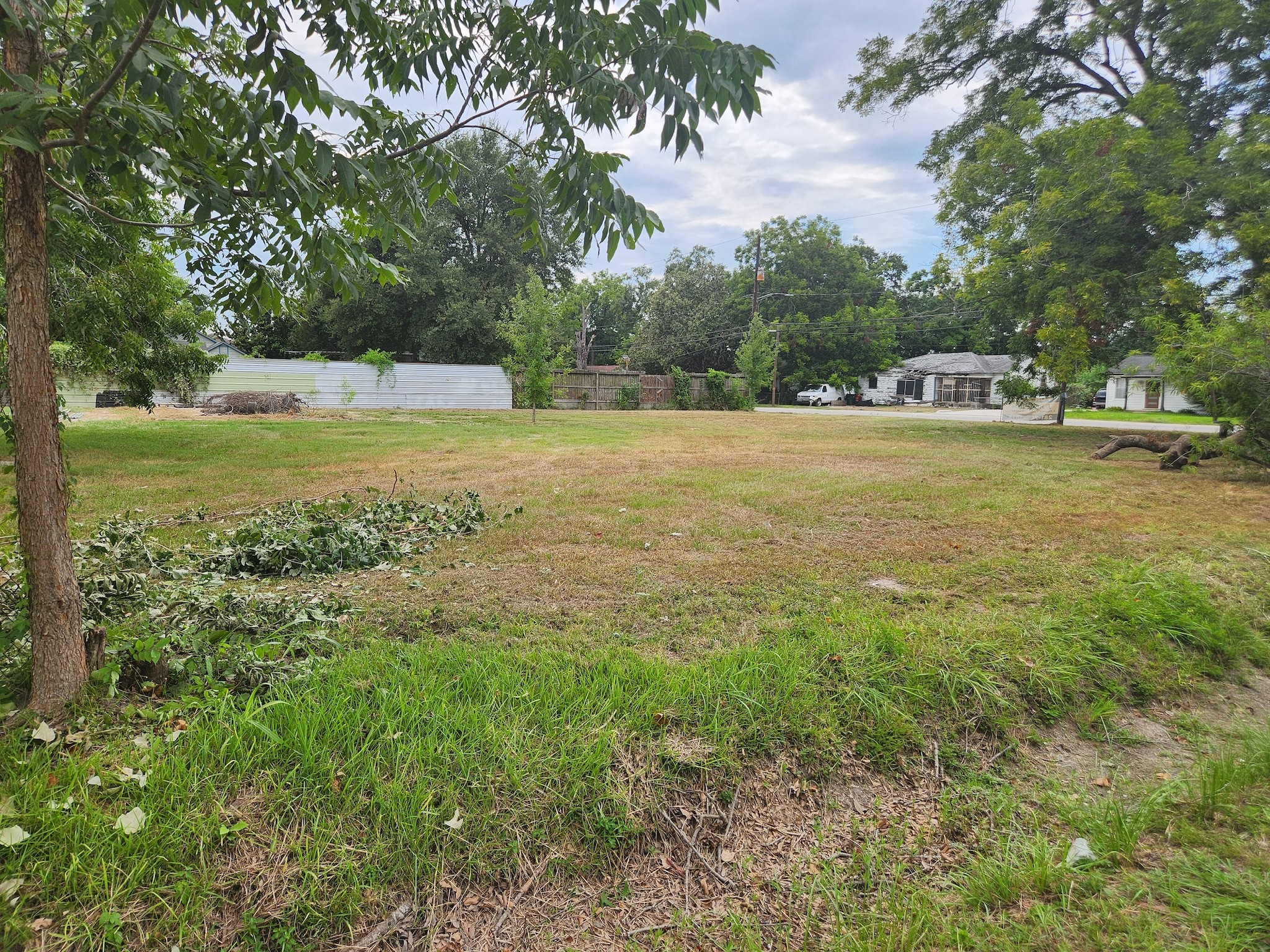 8009 Sealey Street Property Photo 3