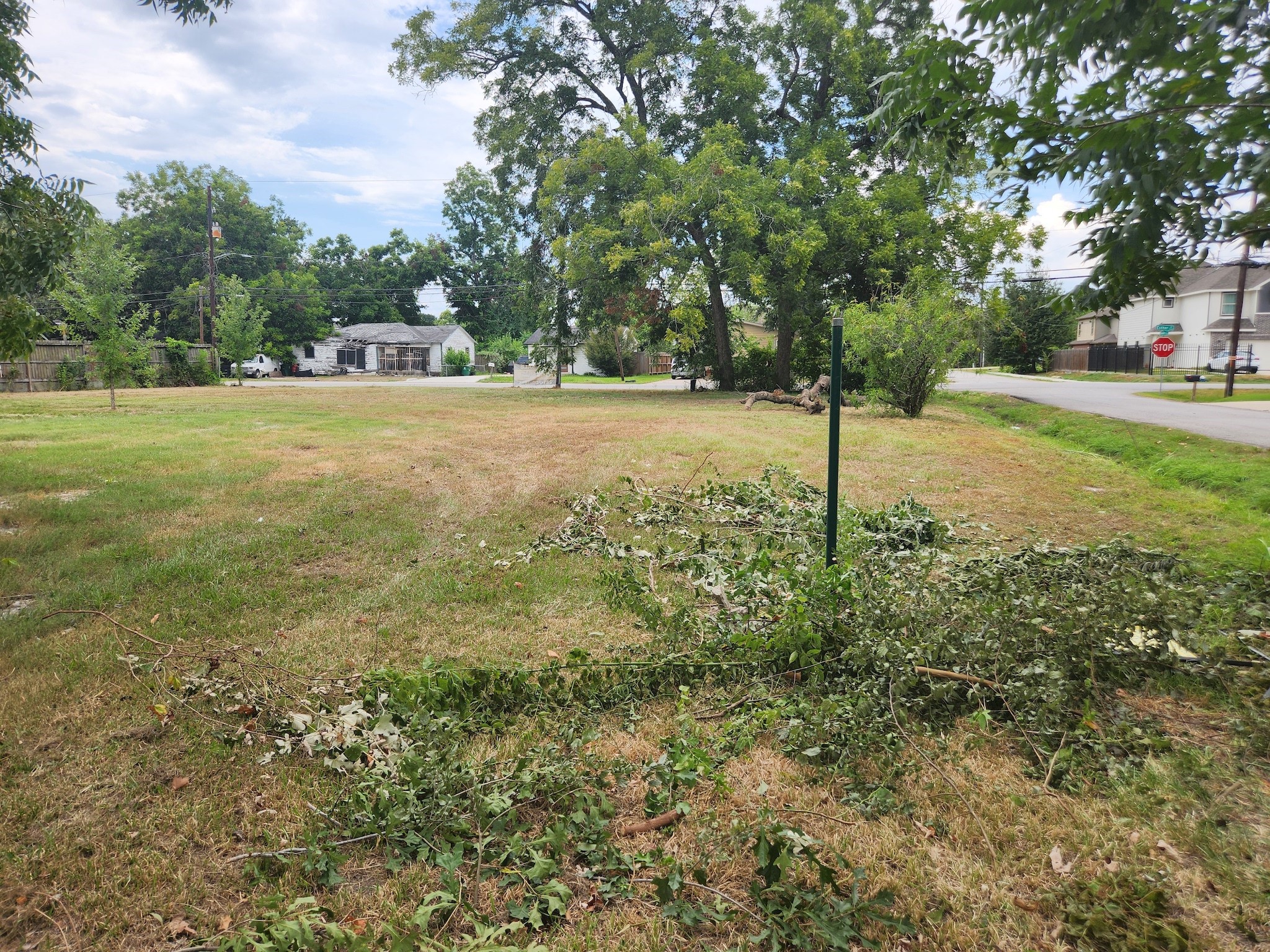 8009 Sealey Street Property Photo 5