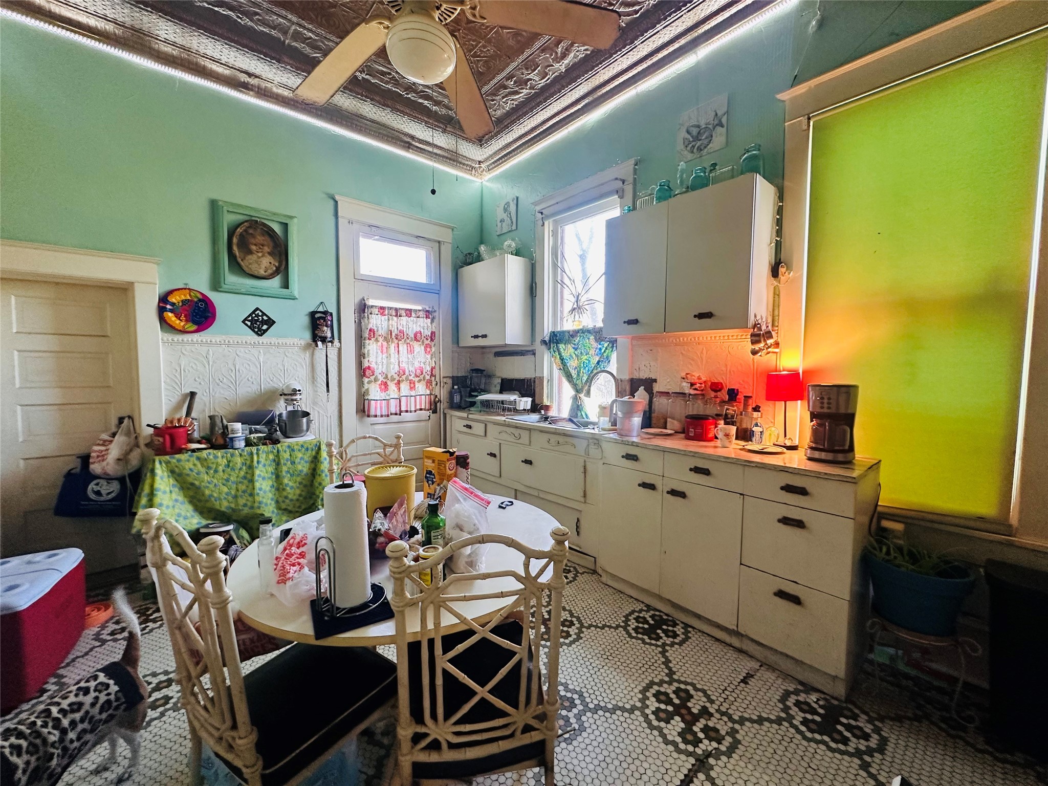 1002 Hopkins Street Property Photo 6