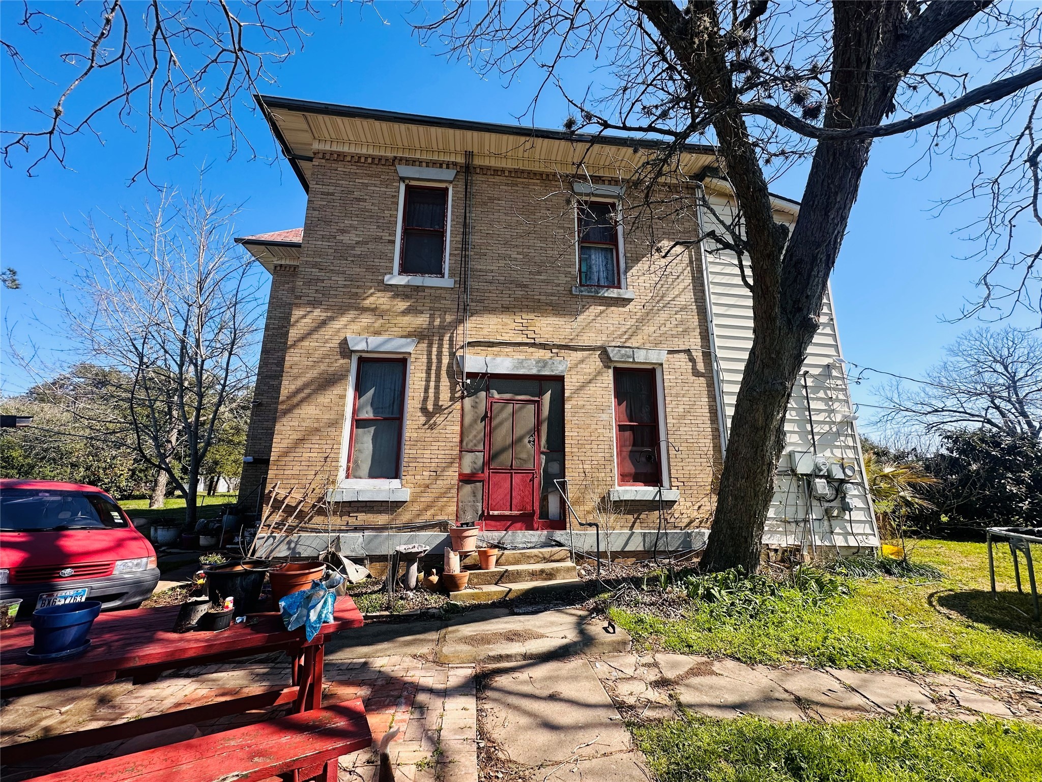 1002 Hopkins Street Property Photo 19
