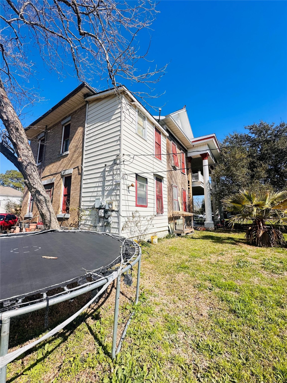 1002 Hopkins Street Property Photo 24