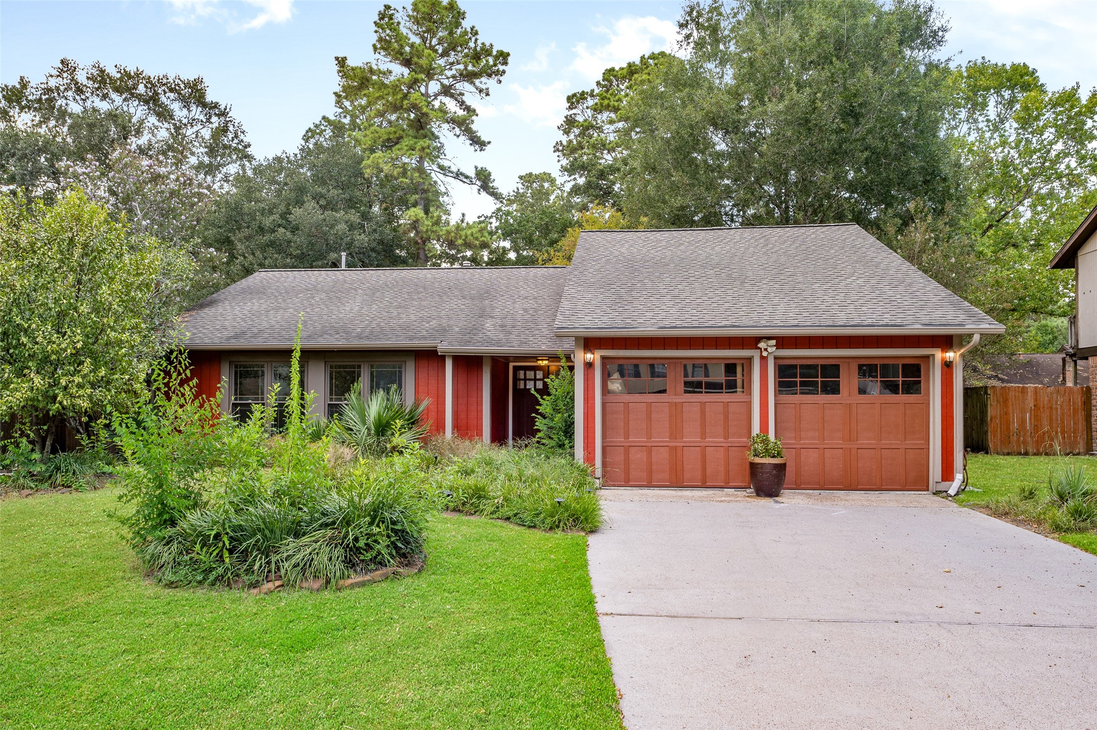 2119 Tree Lane