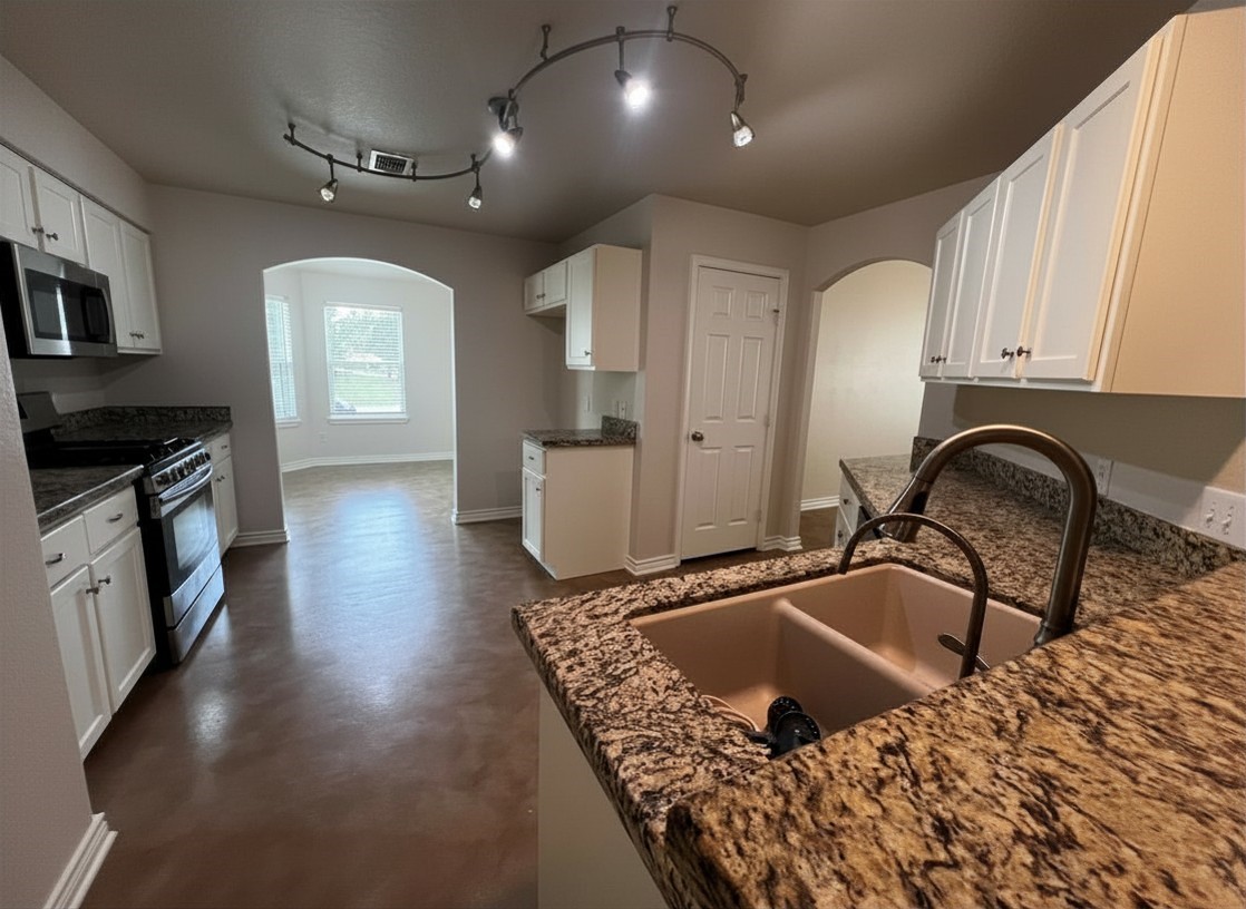 9949 Kingfisher Drive Property Photo 8