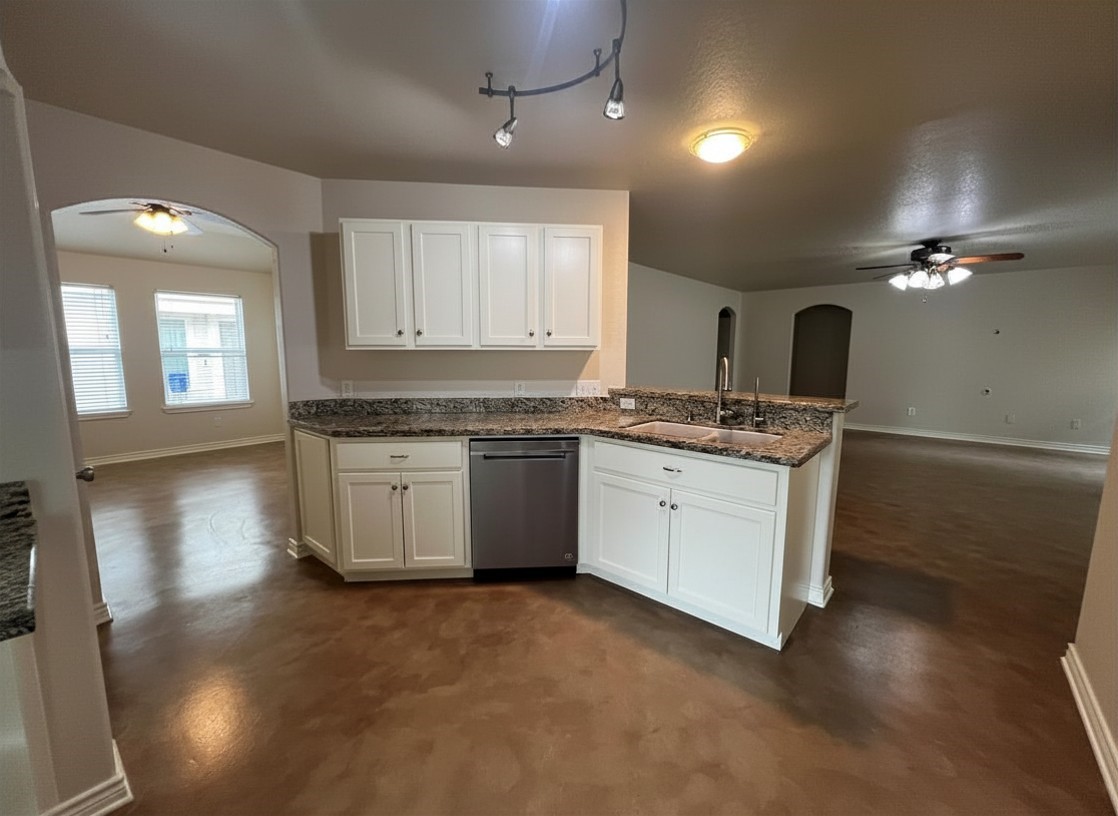 9949 Kingfisher Drive Property Photo 10