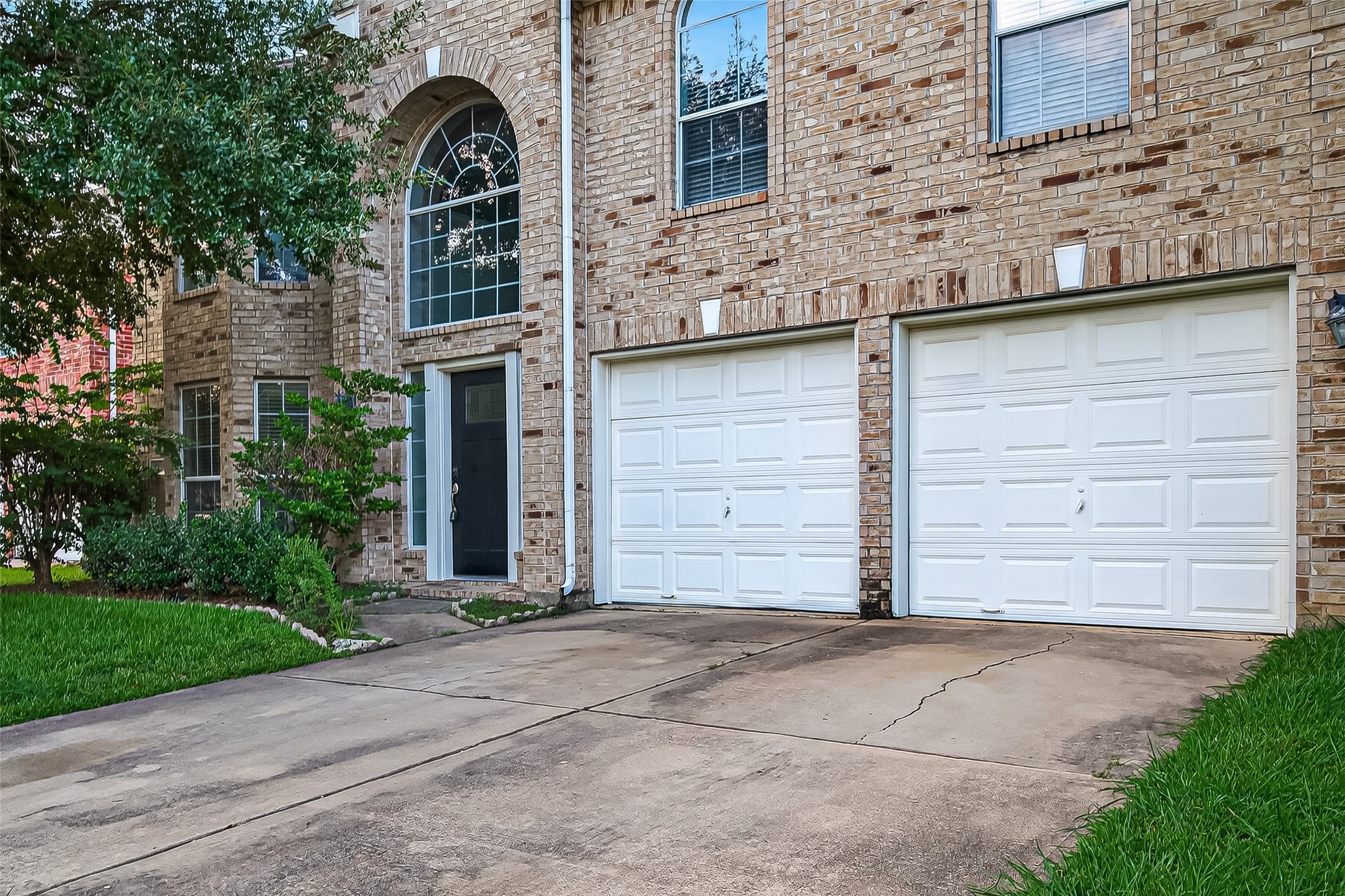 22118 Cassini Court Property Photo 4