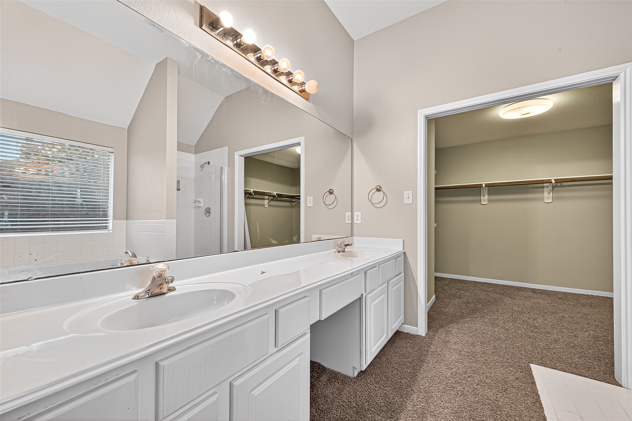 22118 Cassini Court Property Photo 44