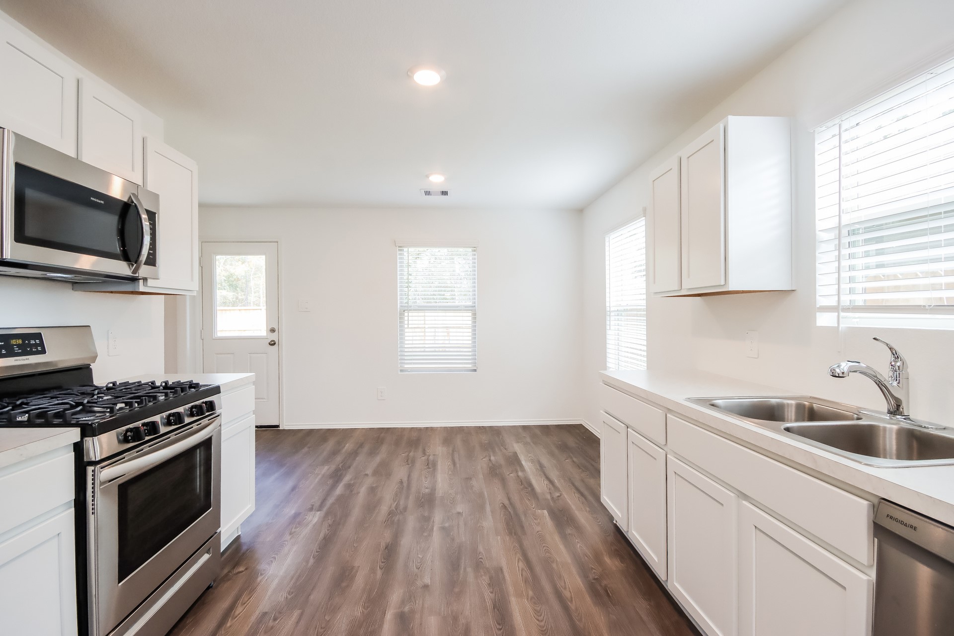 3731 Solanum Drive Property Photo 8