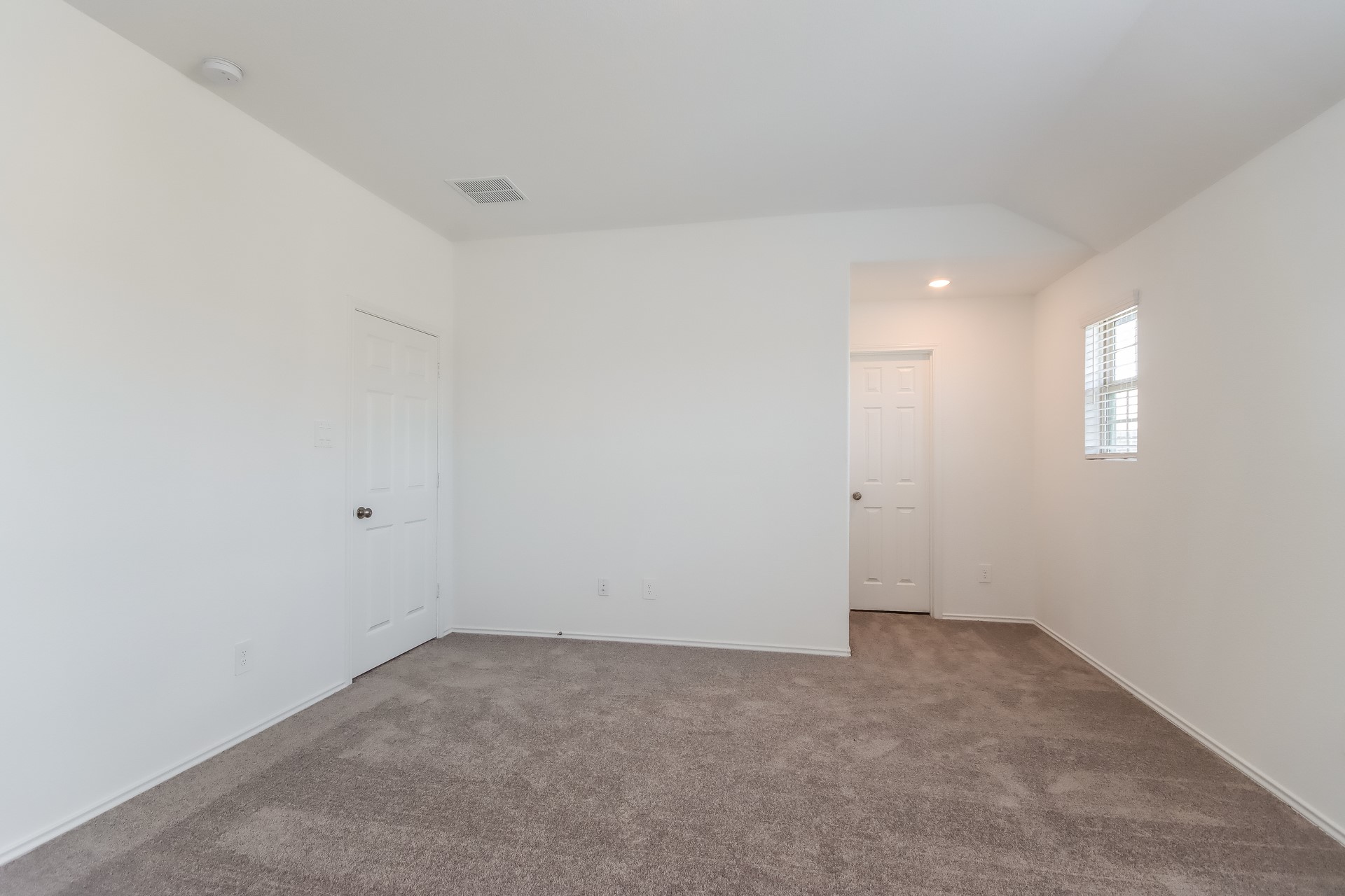 3731 Solanum Drive Property Photo 9