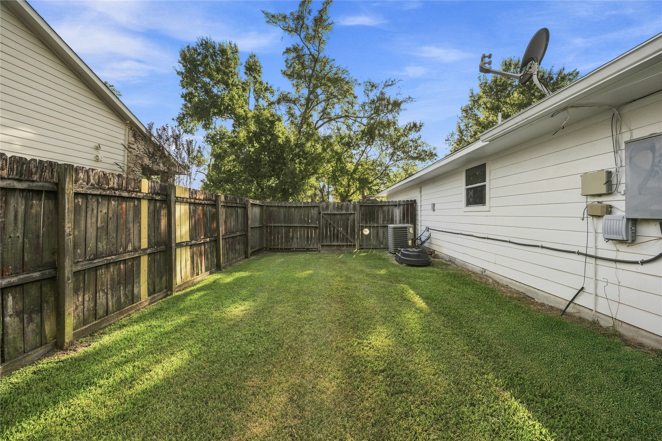 15914 Castaway Court Property Photo 44