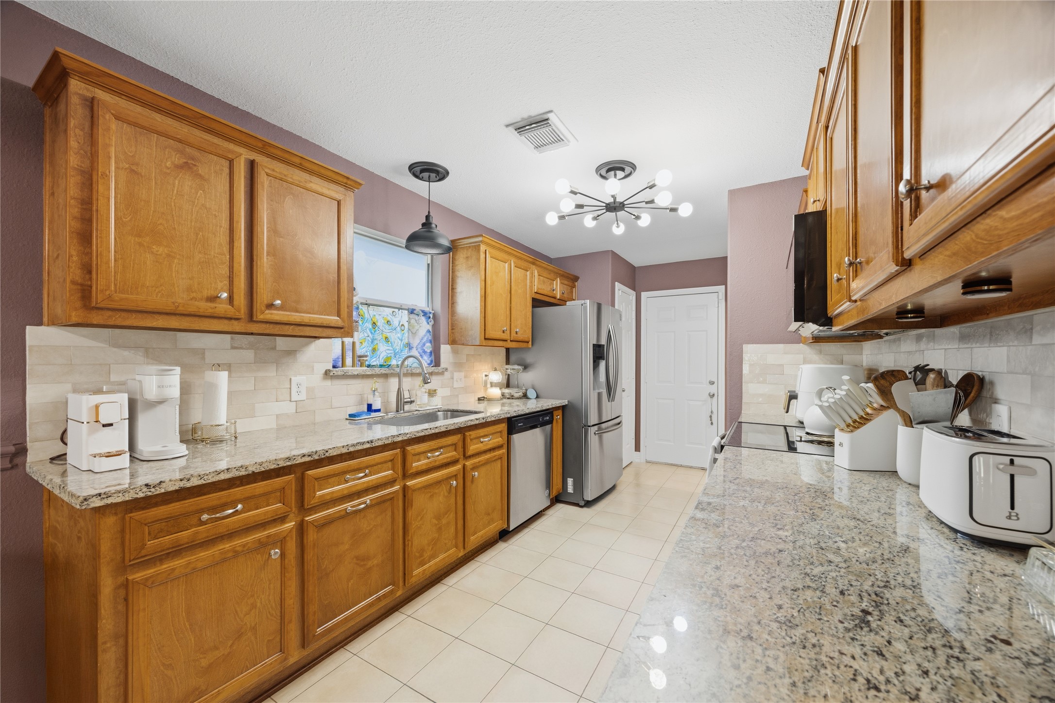 15914 Castaway Court Property Photo 46