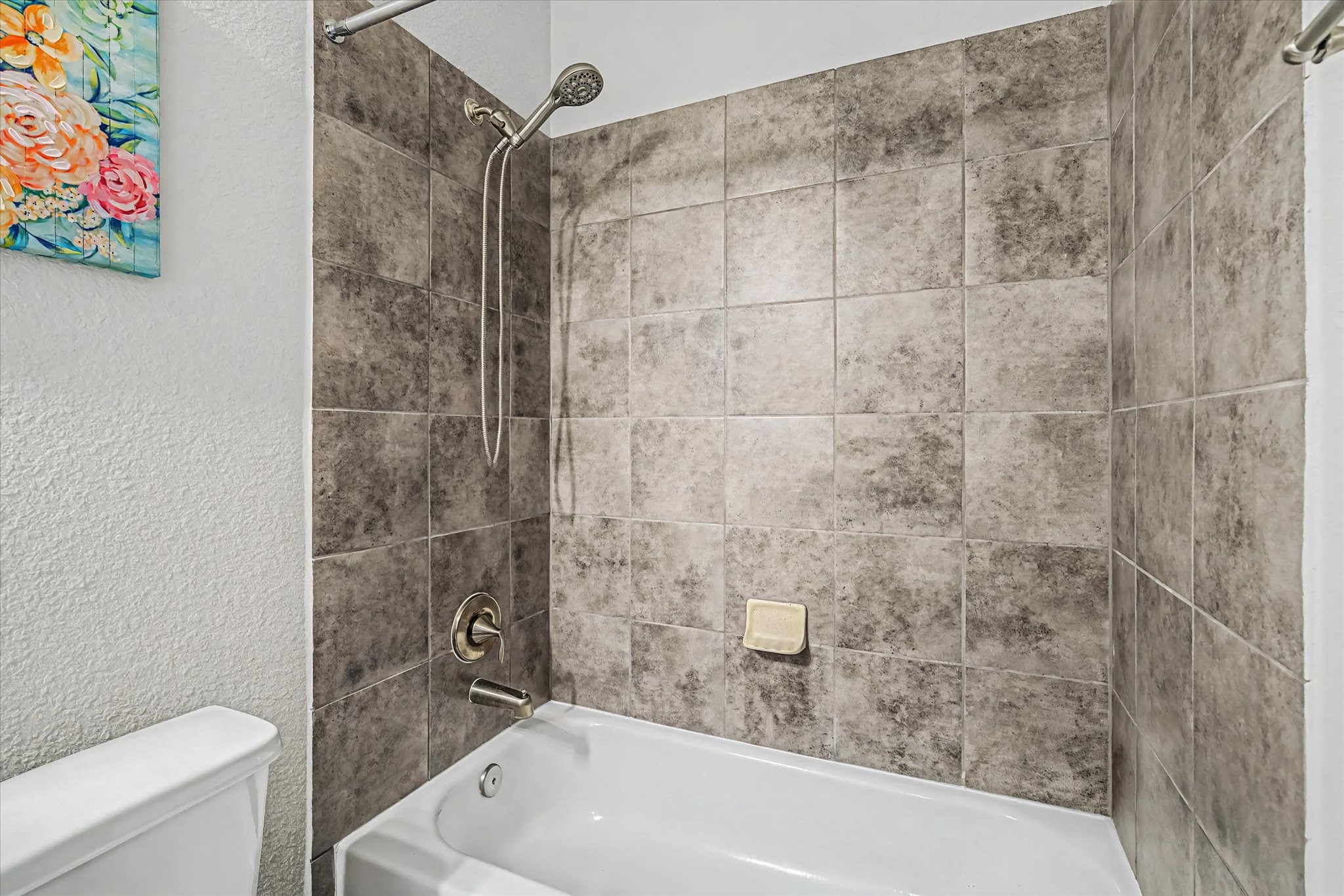 16534 Twinwalker Drive Property Photo 23