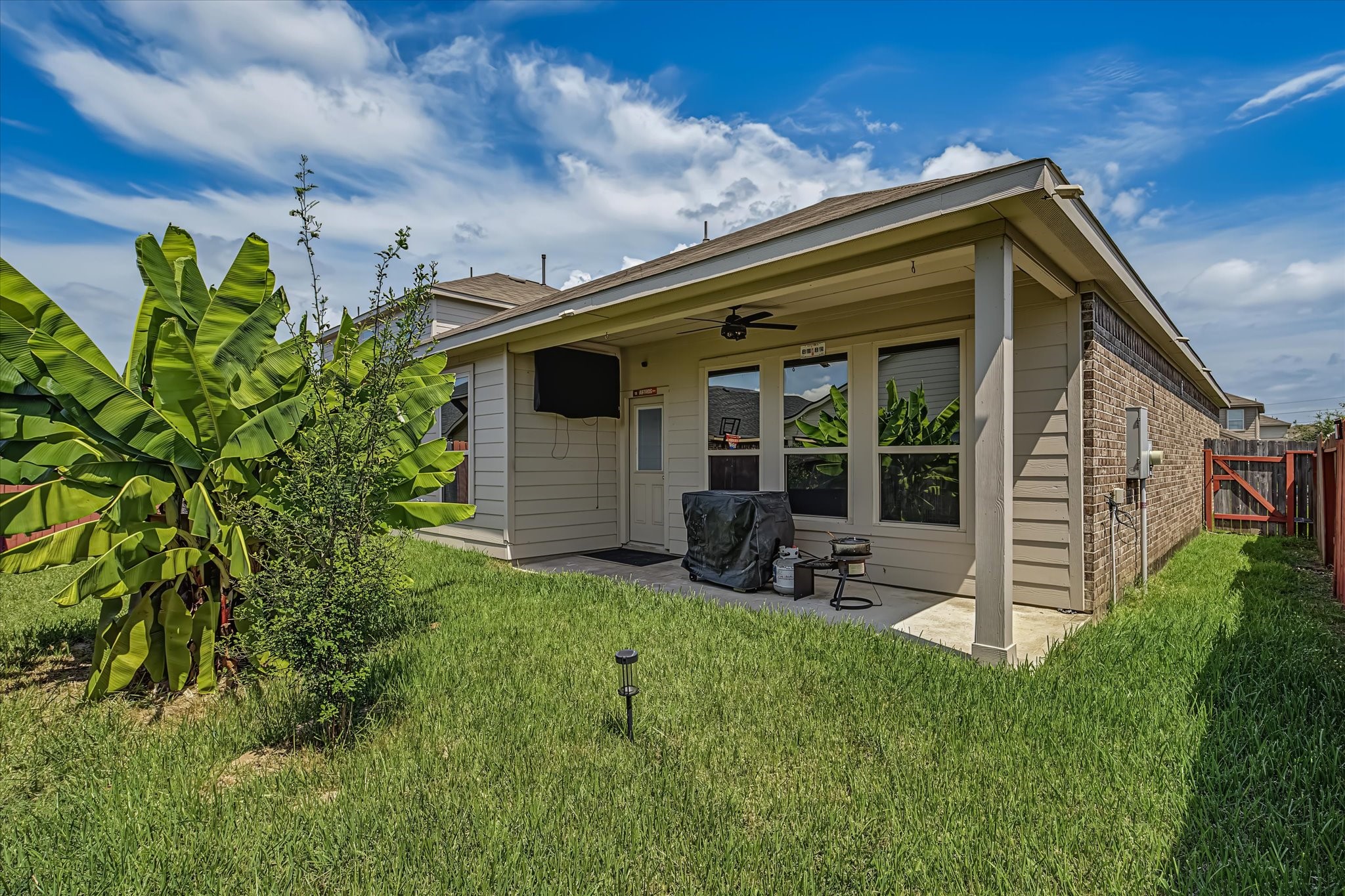 16534 Twinwalker Drive Property Photo 26