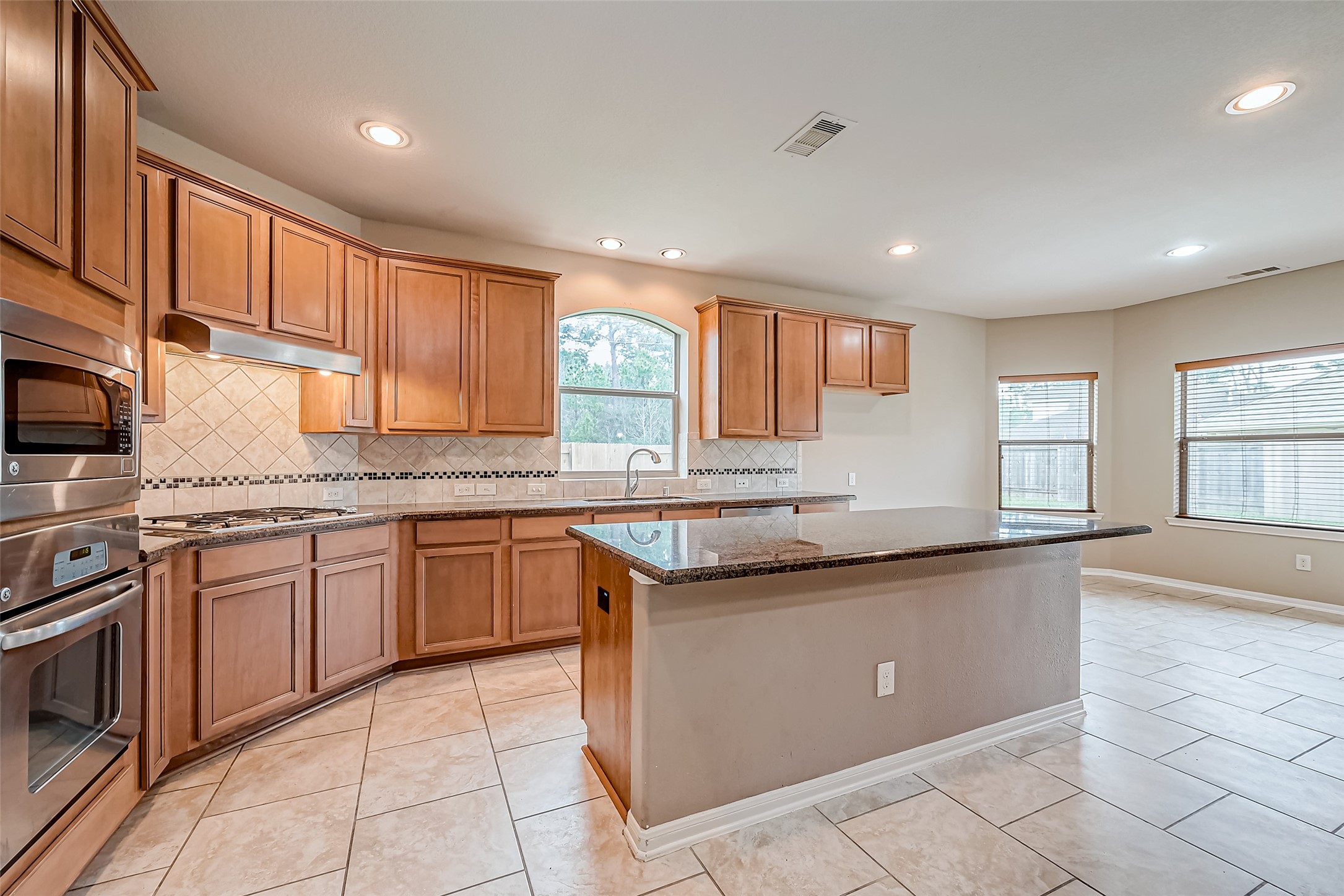 4403 Matagorda Lakes Drive Property Photo 11