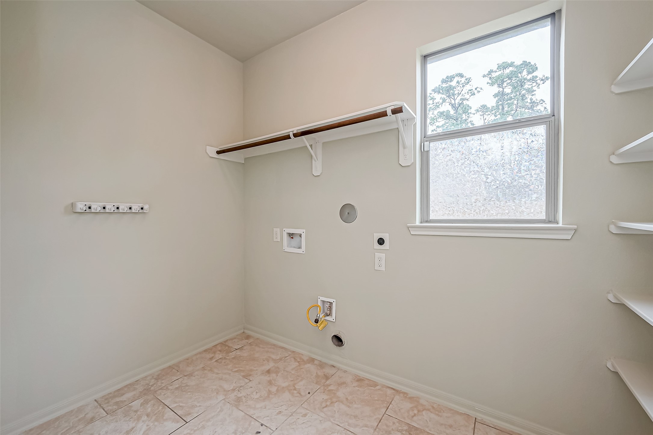 4403 Matagorda Lakes Drive Property Photo 17