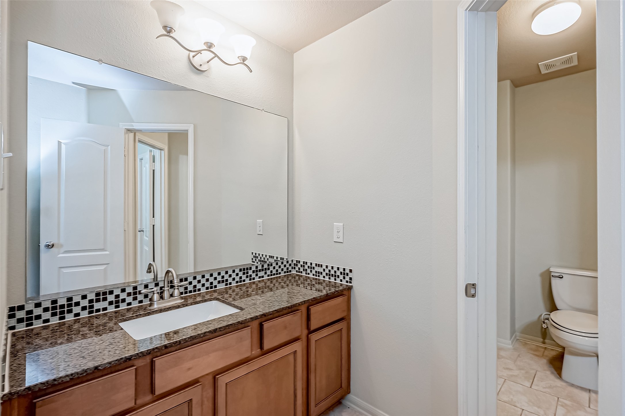 4403 Matagorda Lakes Drive Property Photo 32