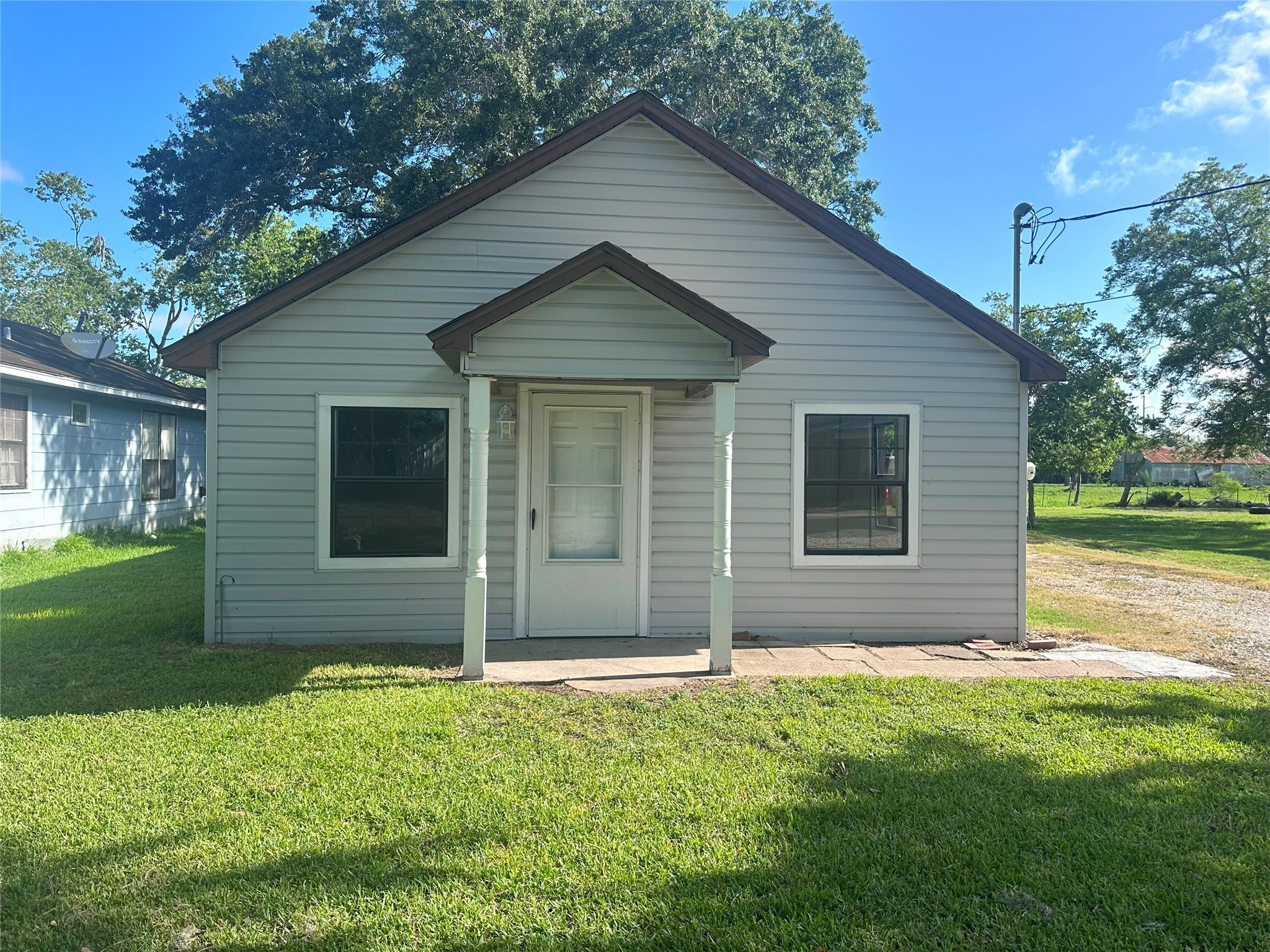 114 W Alfred Street