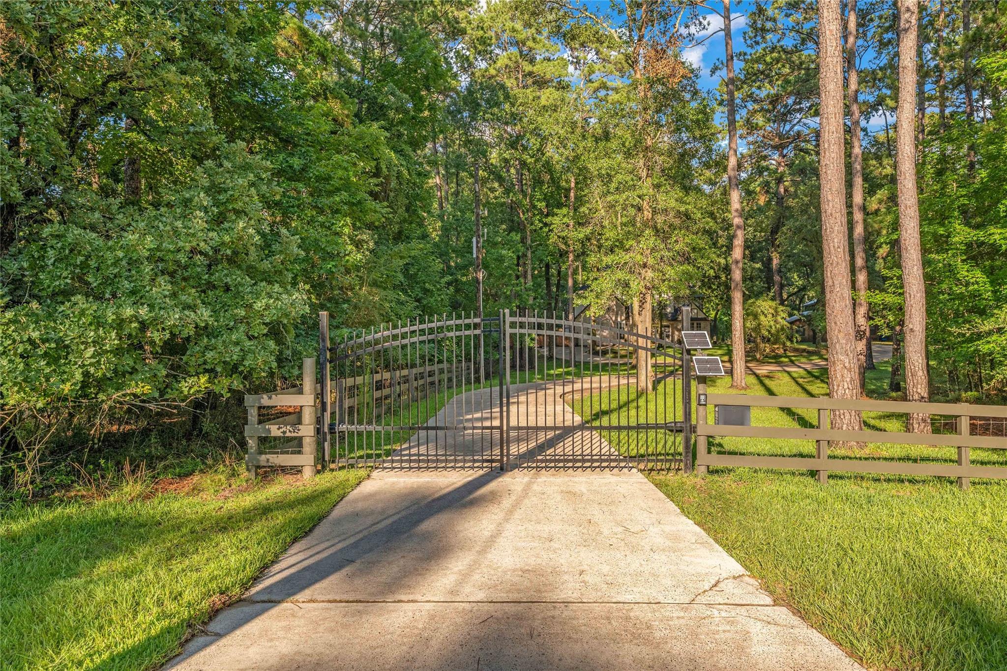 17203 Gold Panning Court, Magnolia Tx 77355 Property Photo 9