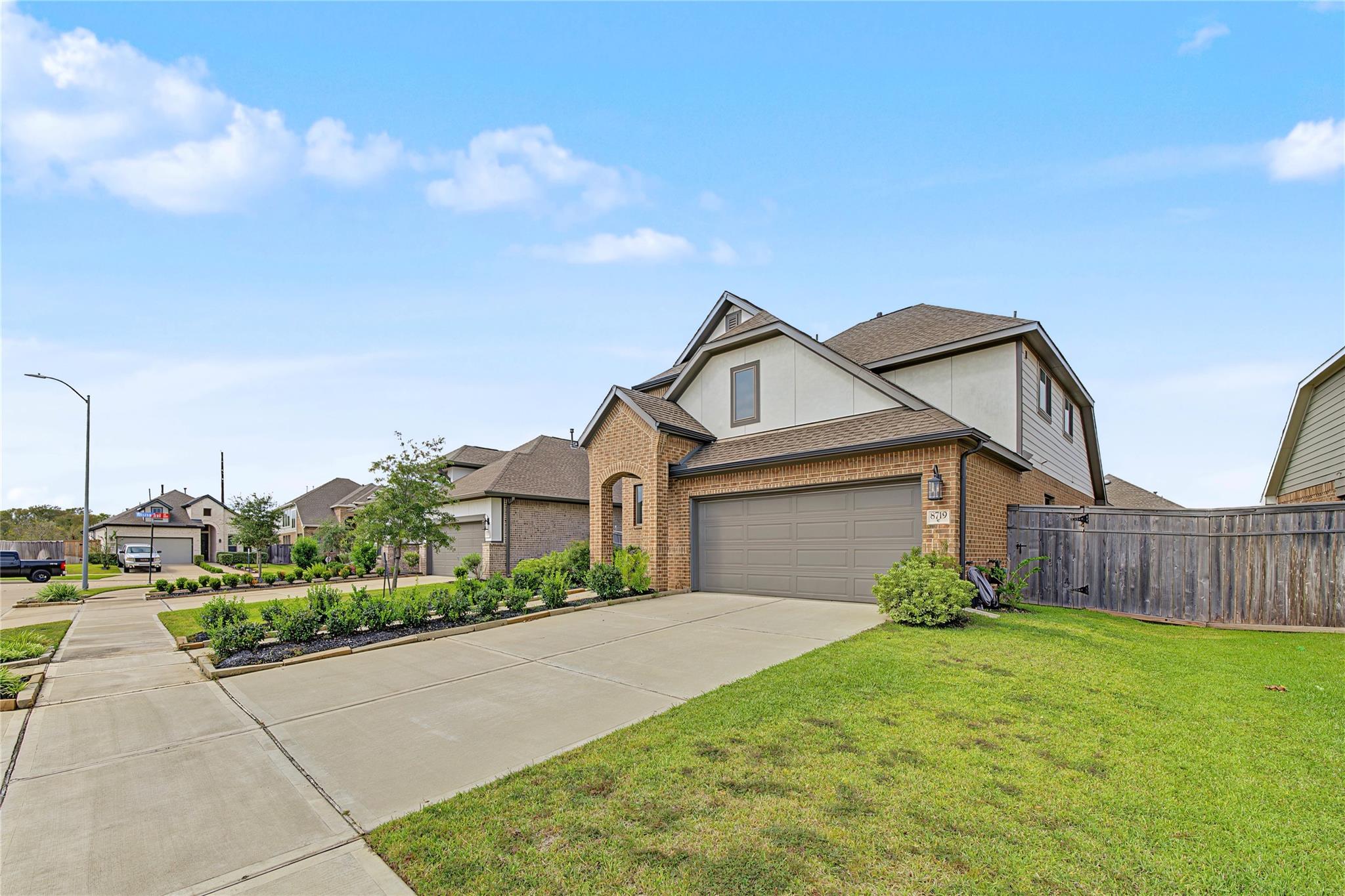 8719 Arbor Trail Drive, Missouri City TX 77459 Property Photo 1