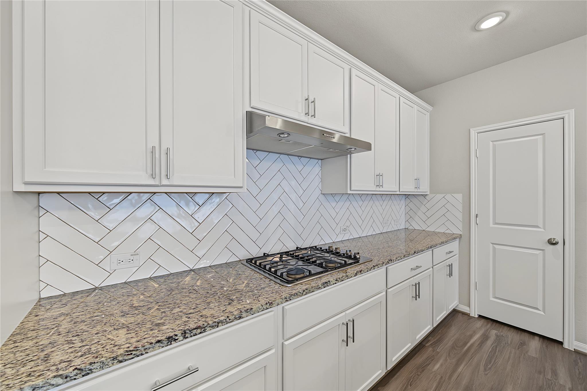 8719 Arbor Trail Drive Property Photo 10