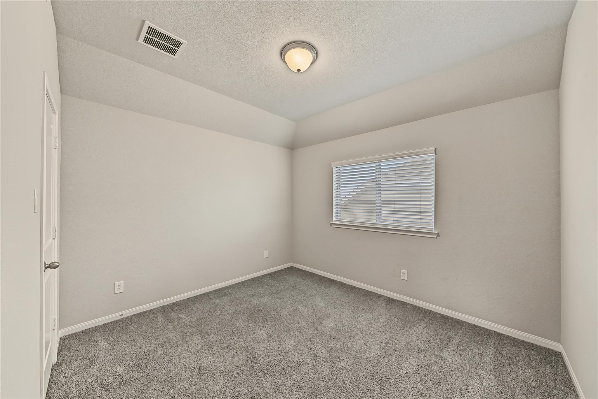 8719 Arbor Trail Drive Property Photo 32