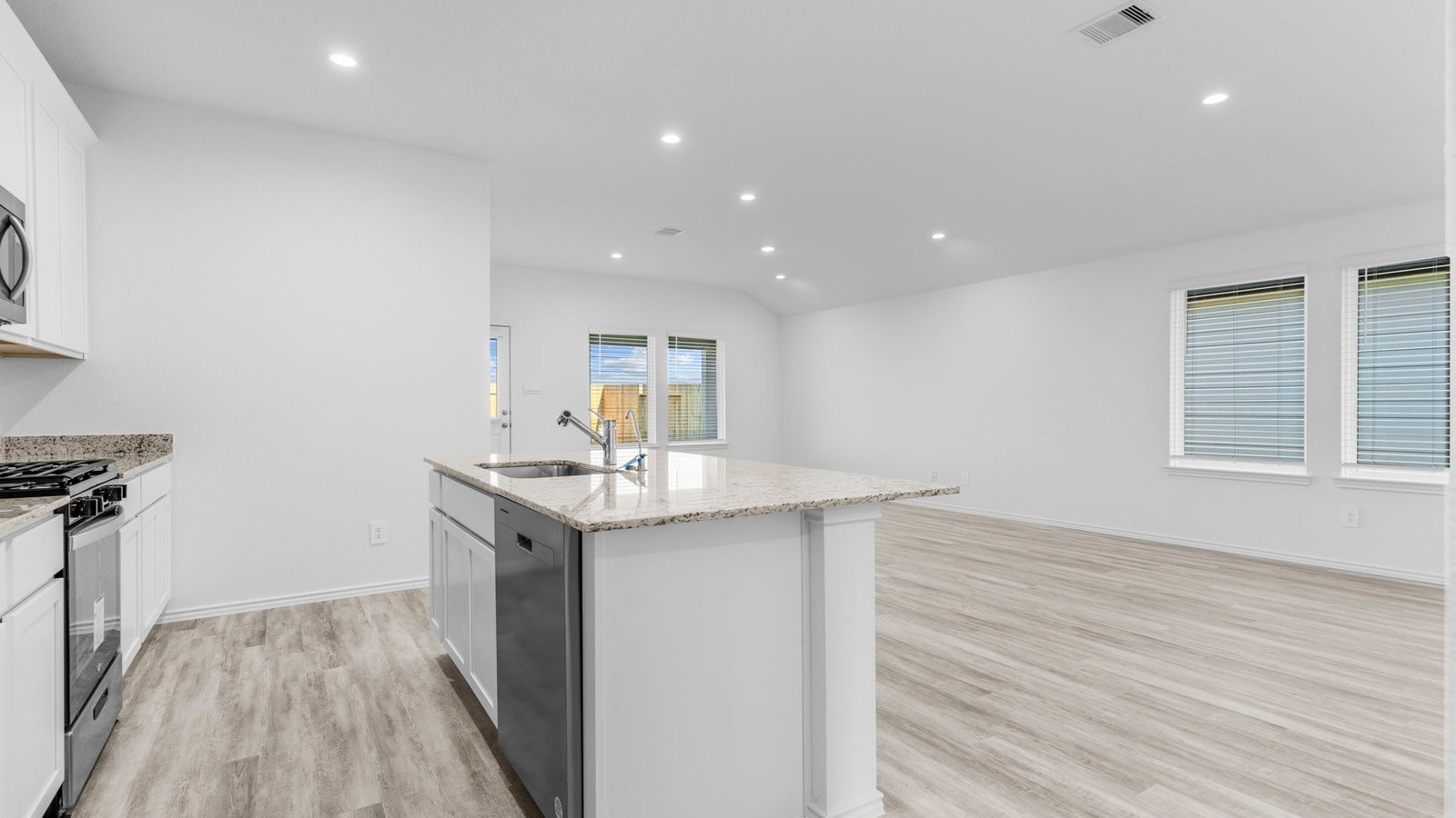7935 Cavour Drive Property Photo 19