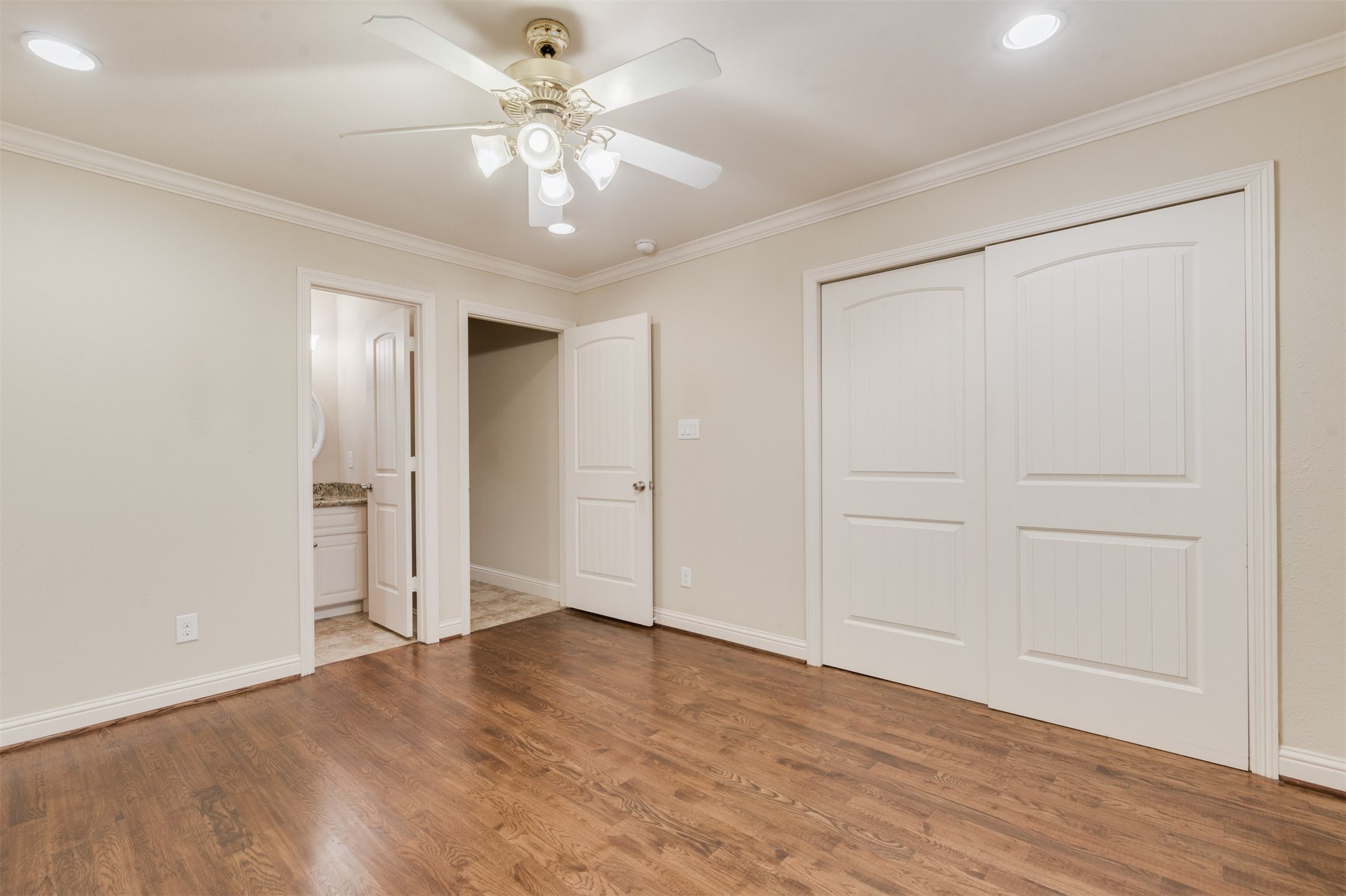 430 Pecore Street A Property Photo 6