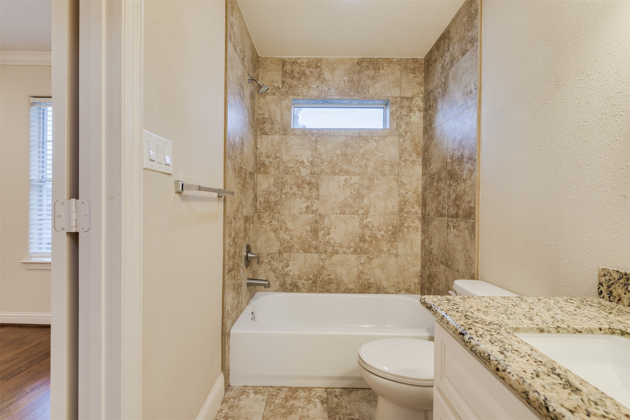 430 Pecore Street A Property Photo 7
