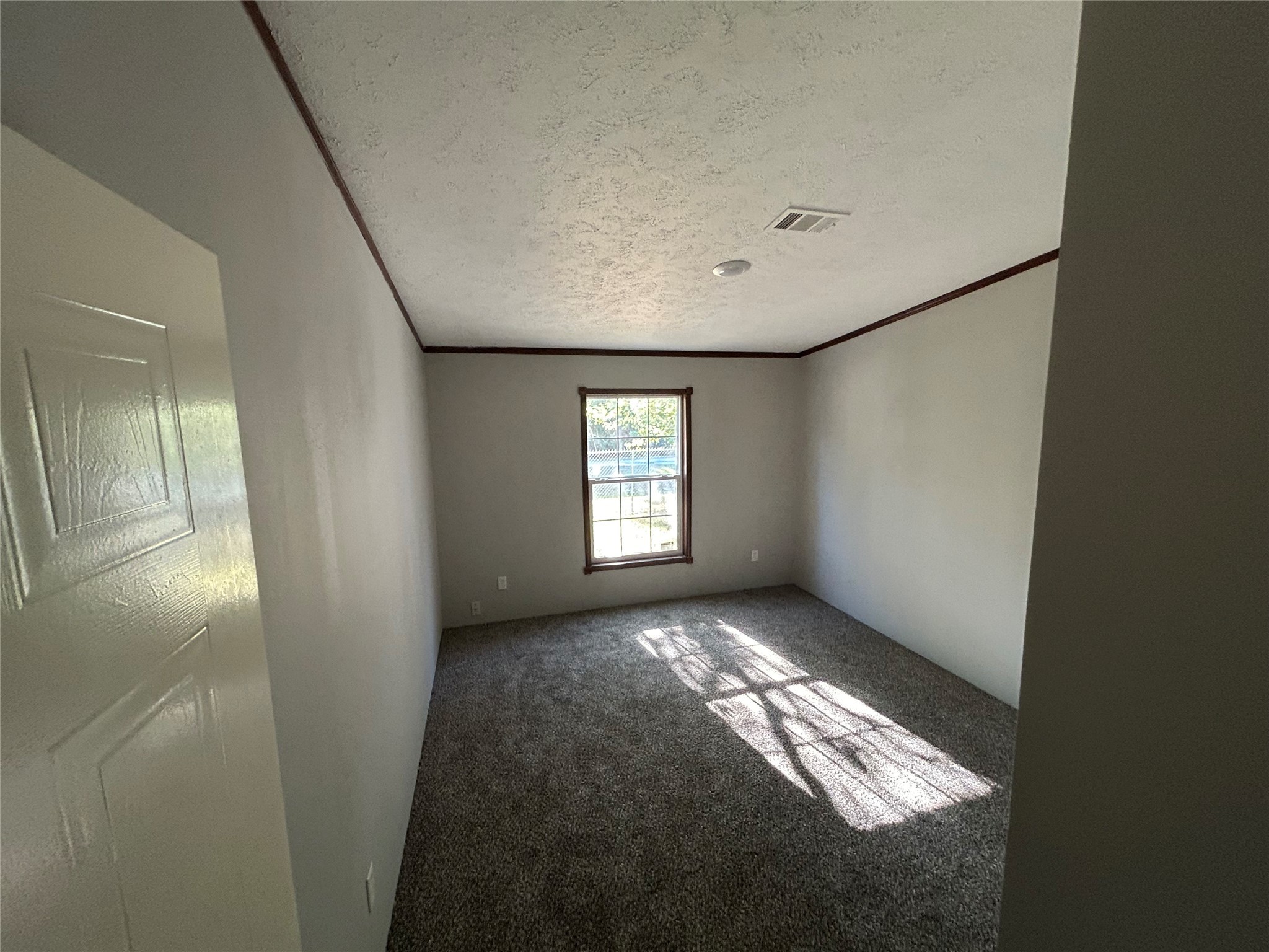 239 Saint Lucia Ln Property Photo 4
