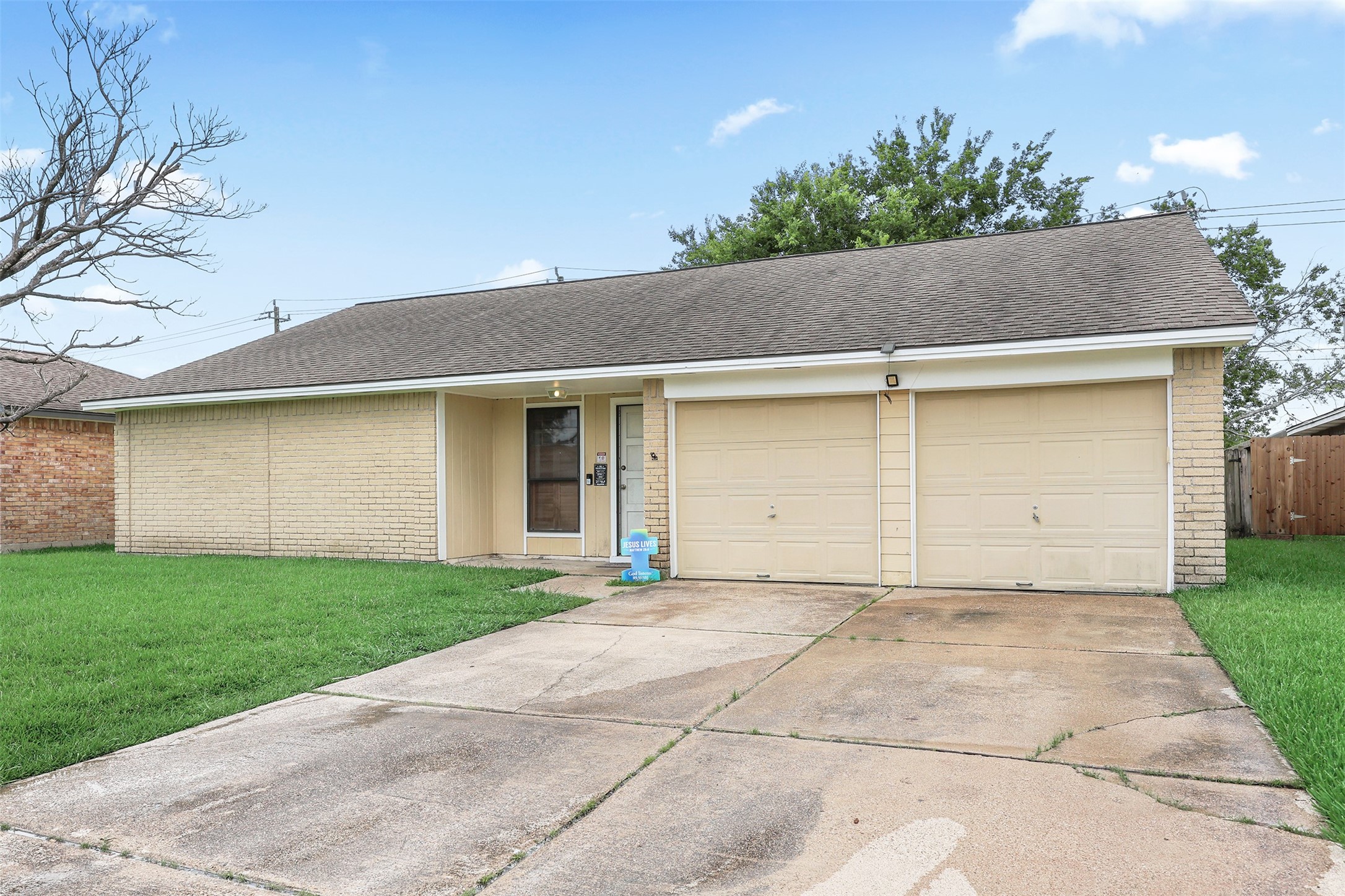 9838 Rocky Hollow Road Property Photo 1