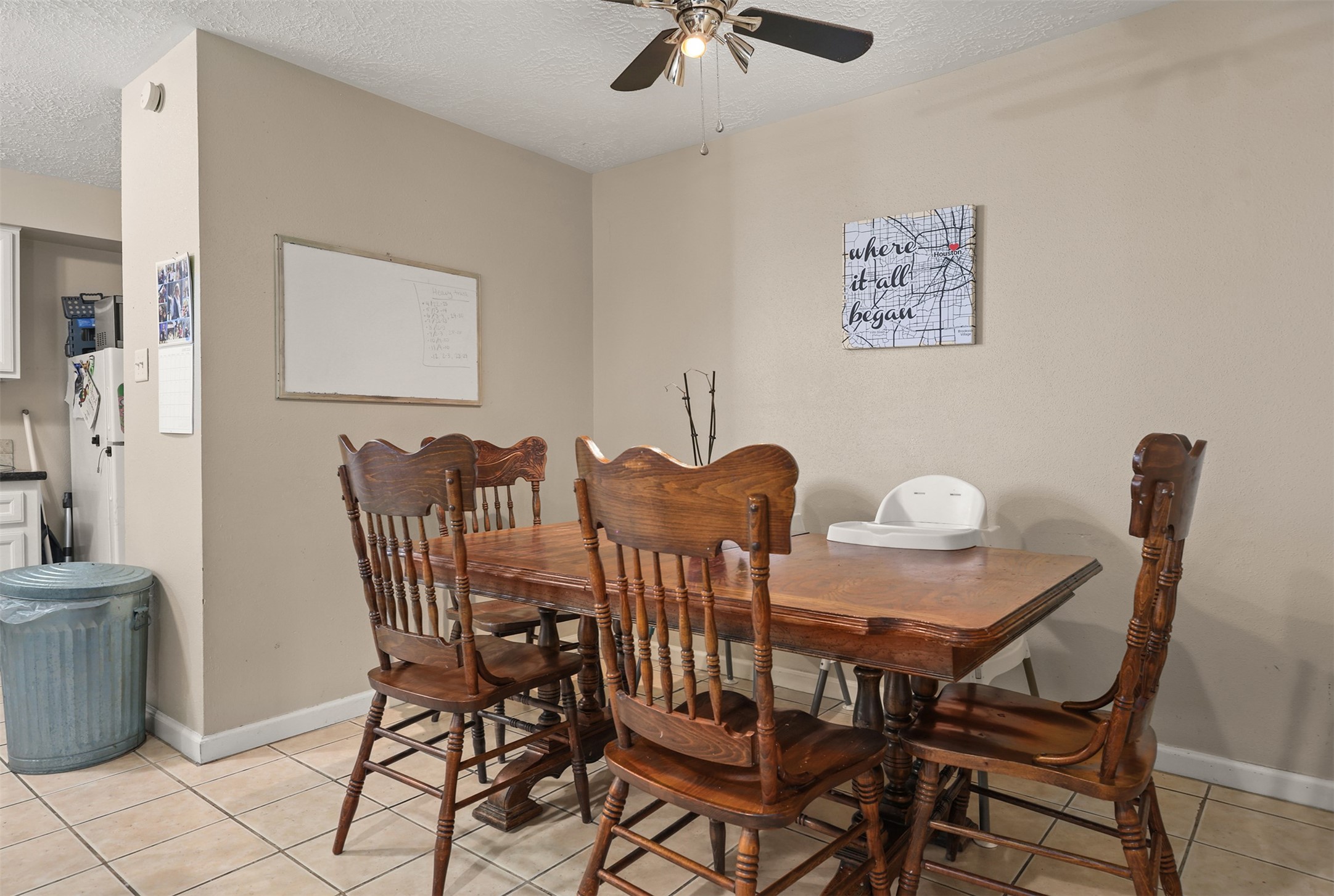 9838 Rocky Hollow Road Property Photo 3