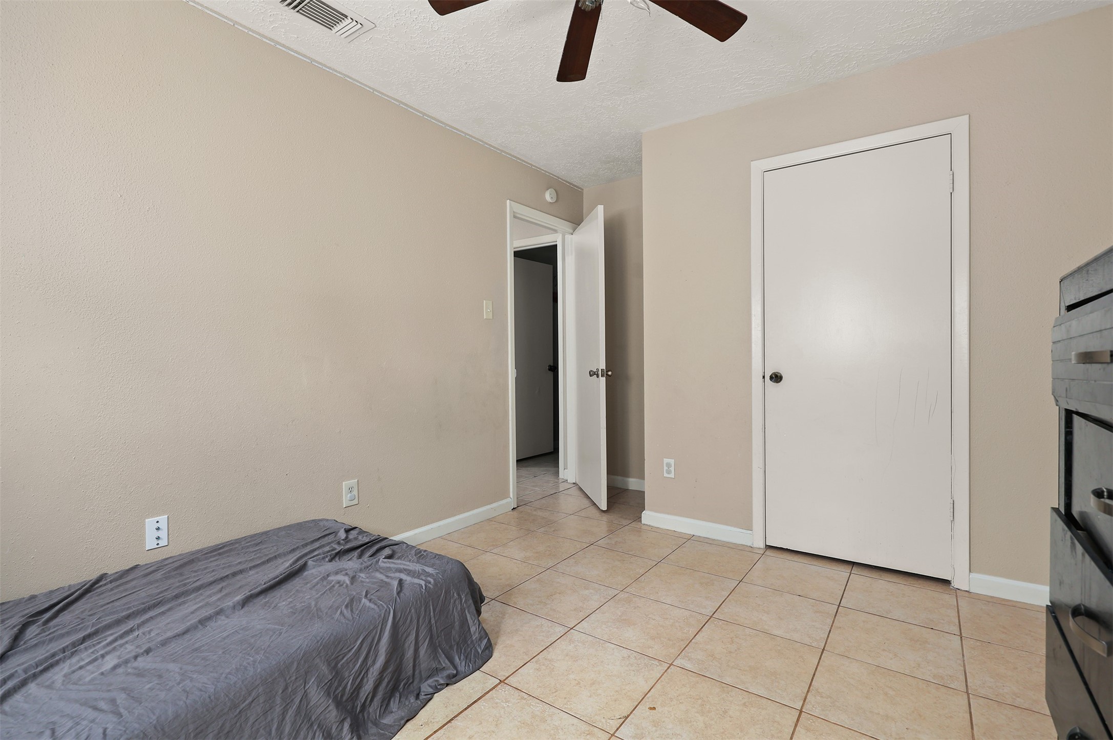 9838 Rocky Hollow Road Property Photo 13