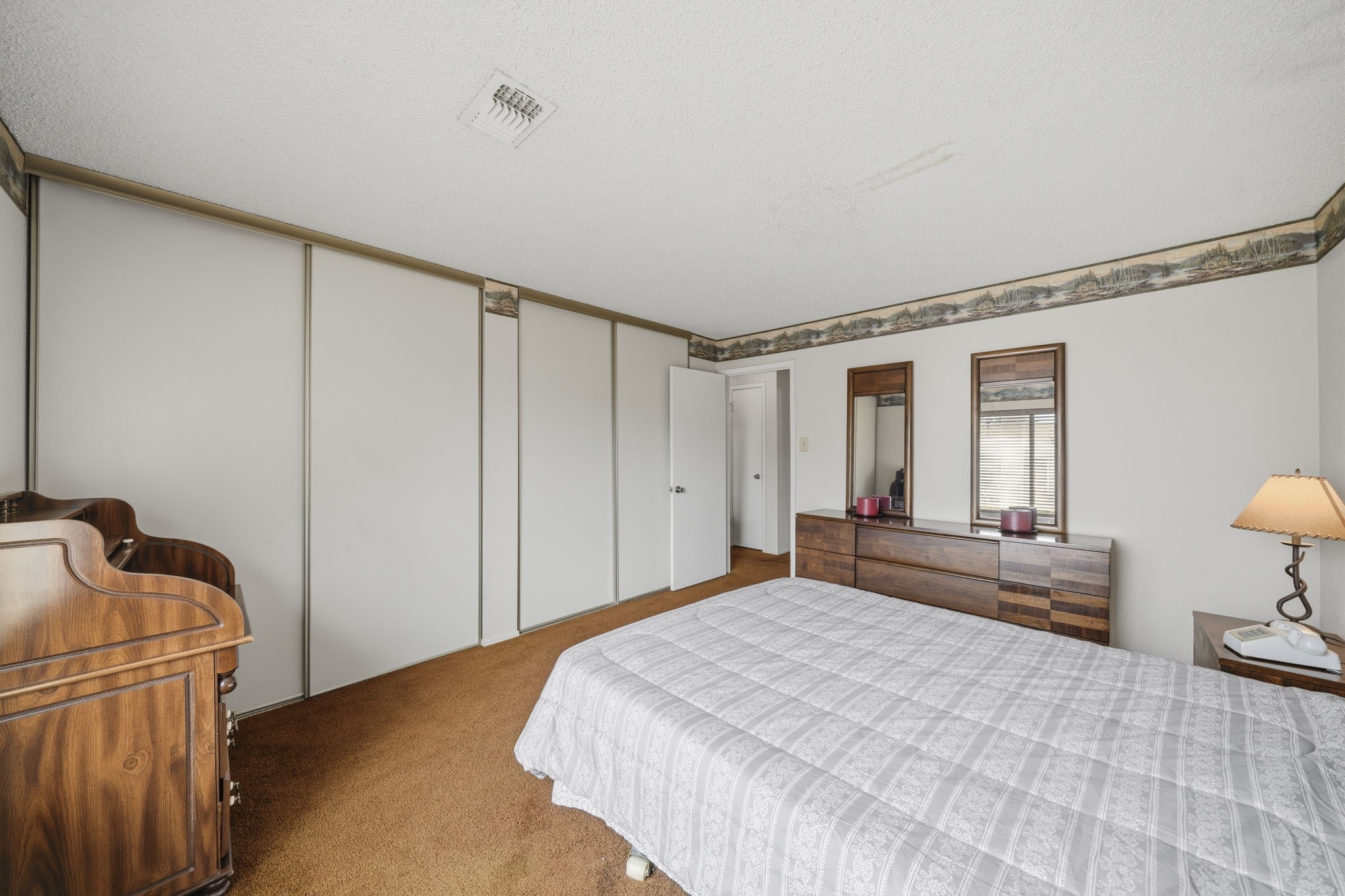 1802 Foxlake Drive Property Photo 14