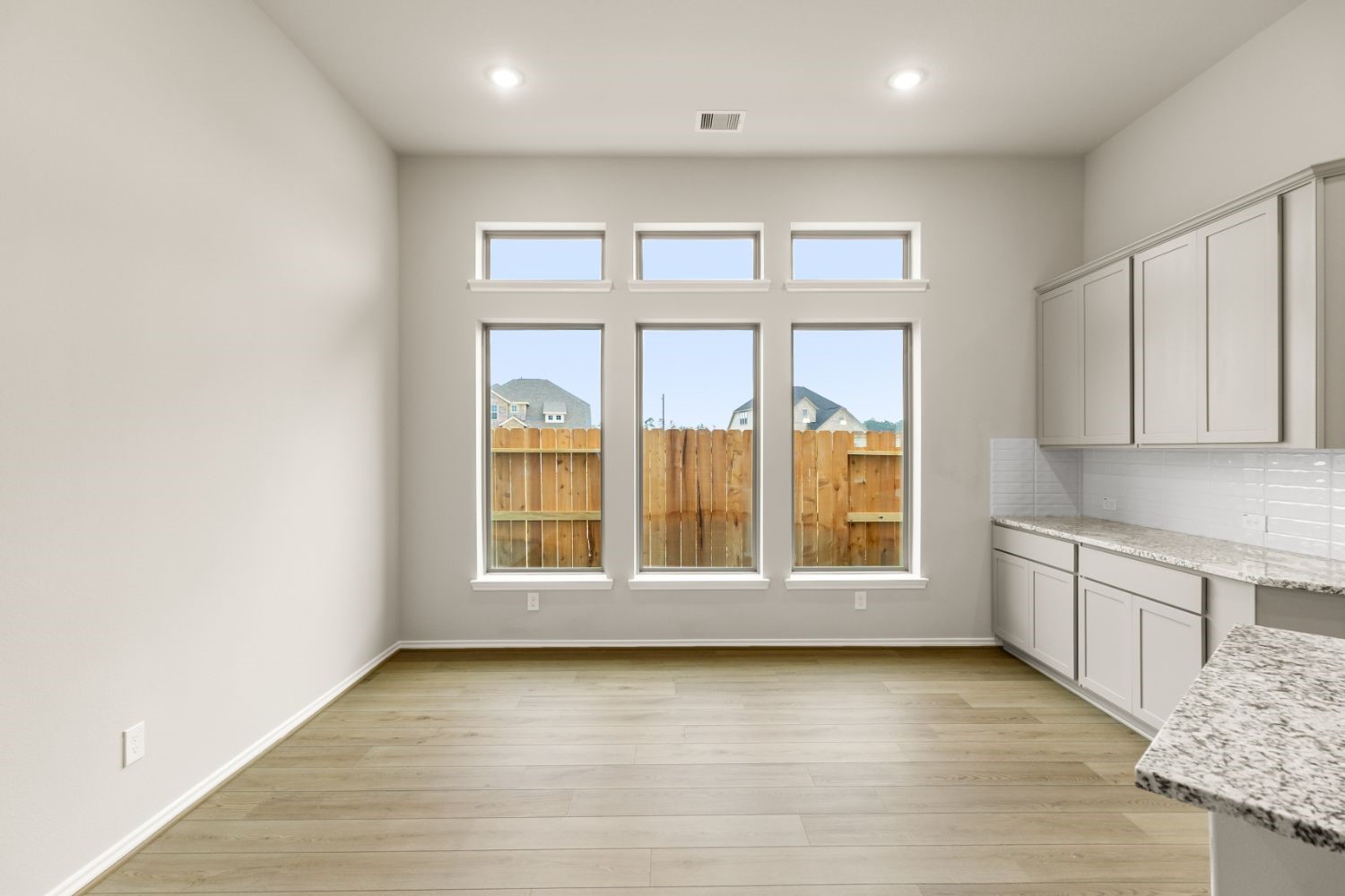 9358 Cordial Circle Property Photo 5