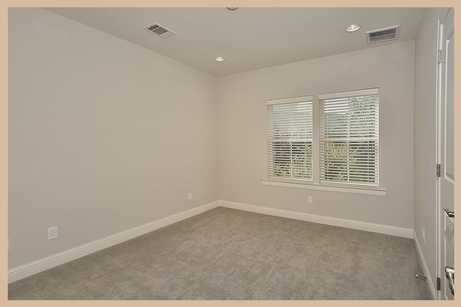 215 Willow Street Property Photo 15