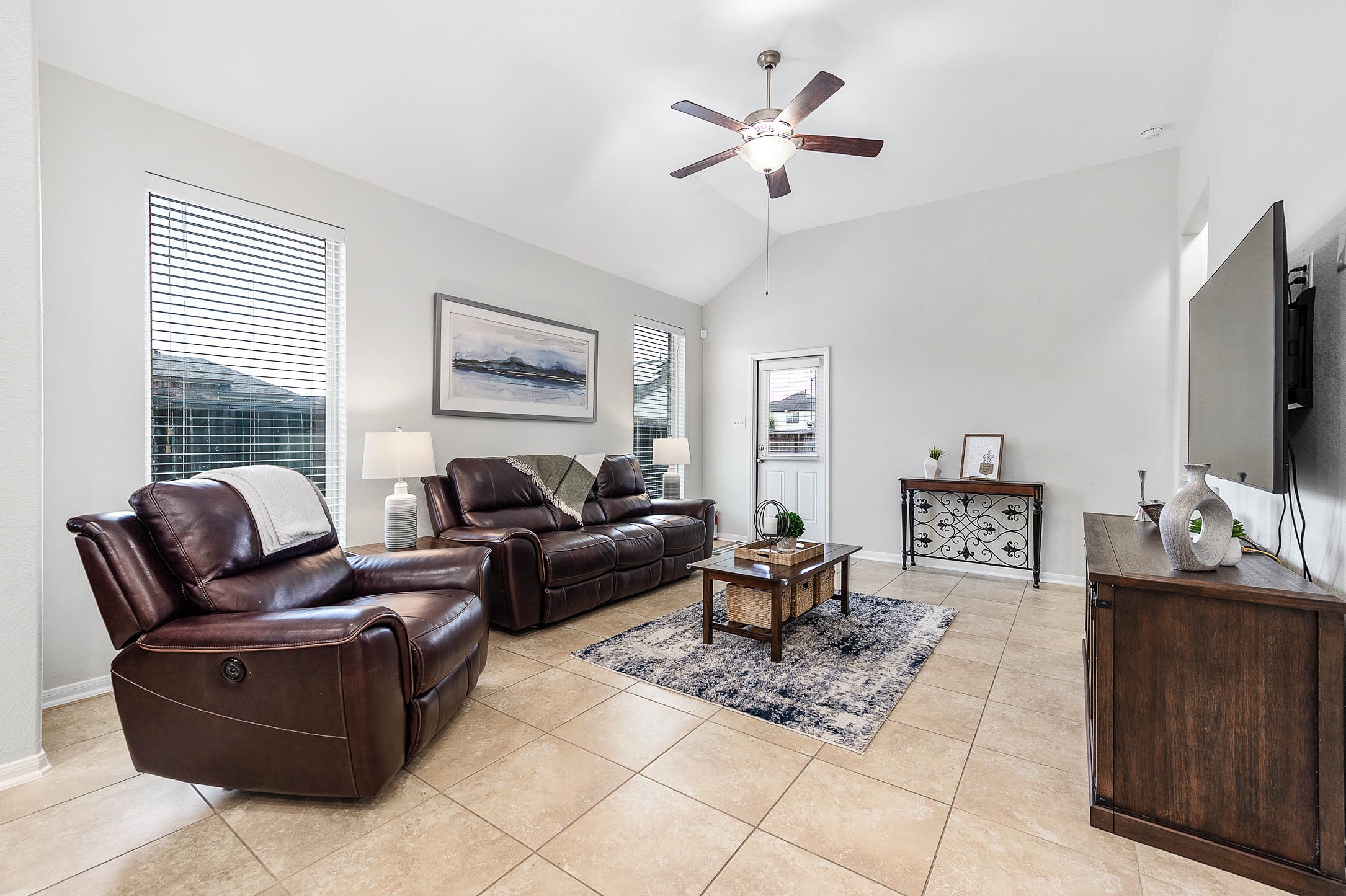 5430 Baronet Drive Property Photo 14