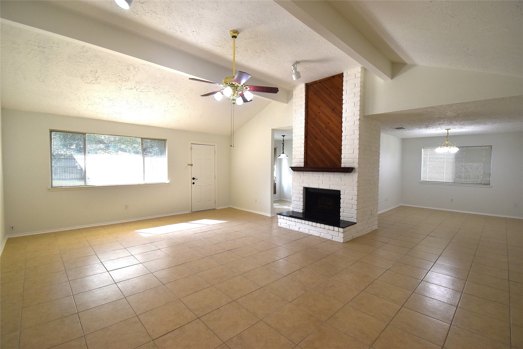 8006 Marisol Drive Property Photo 7