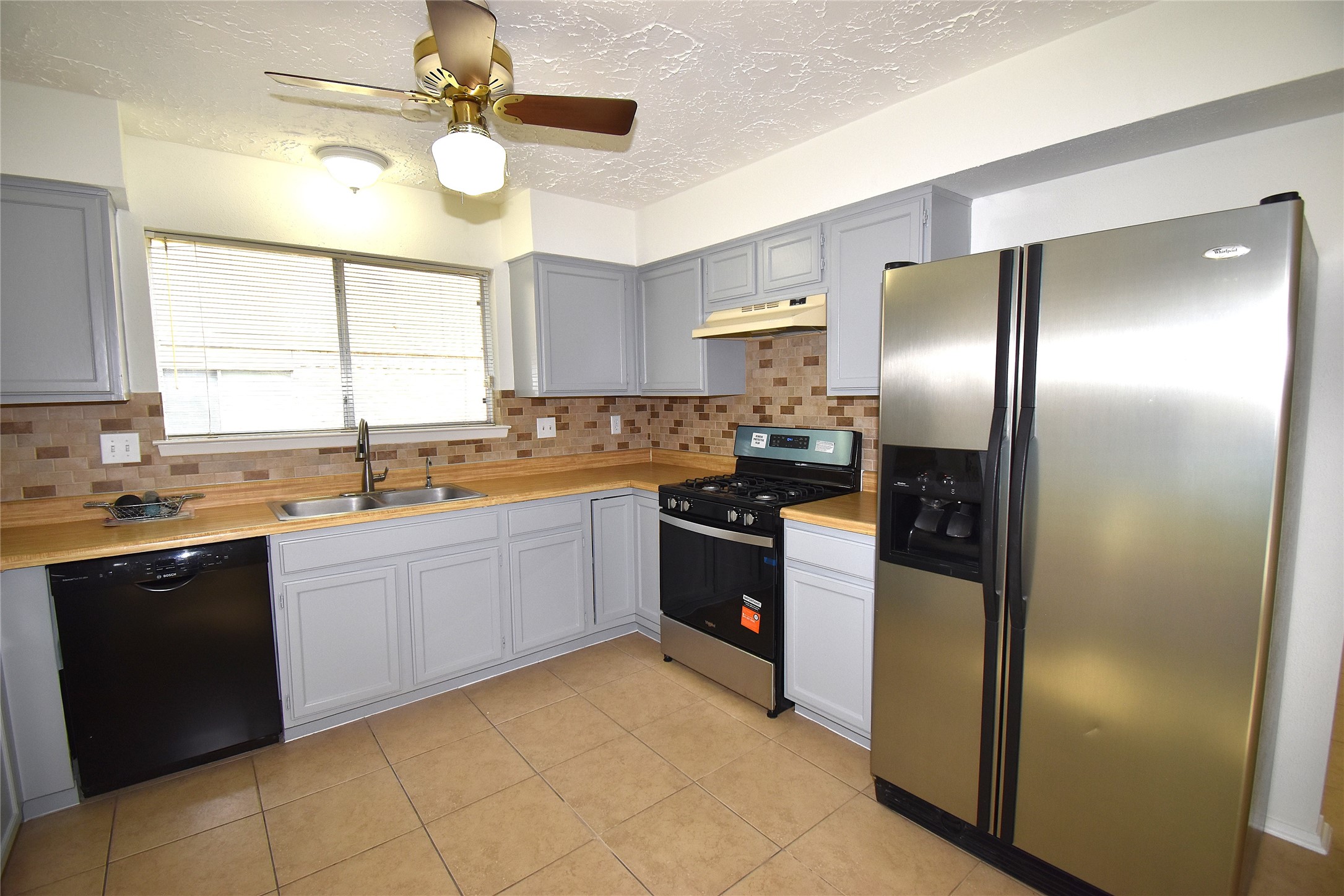 8006 Marisol Drive Property Photo 9