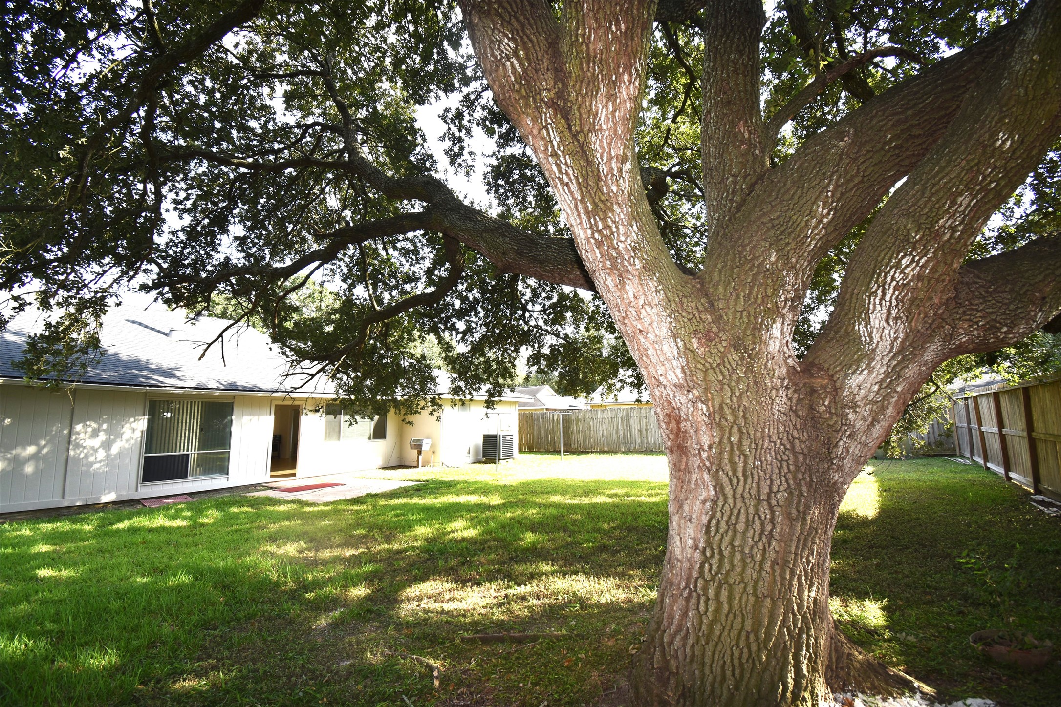 8006 Marisol Drive Property Photo 30