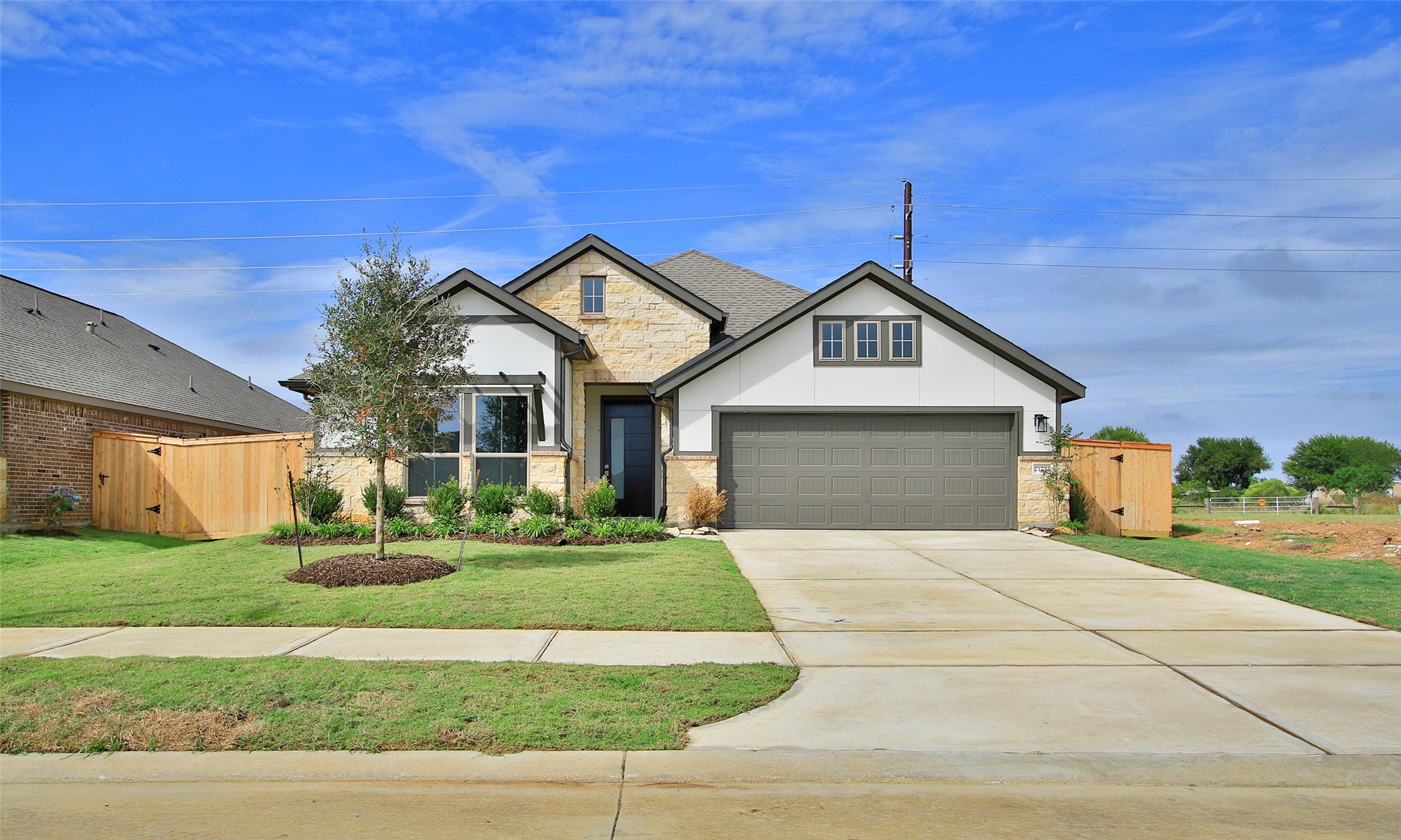 21723 Prairie Sumac Drive Property Photo 1