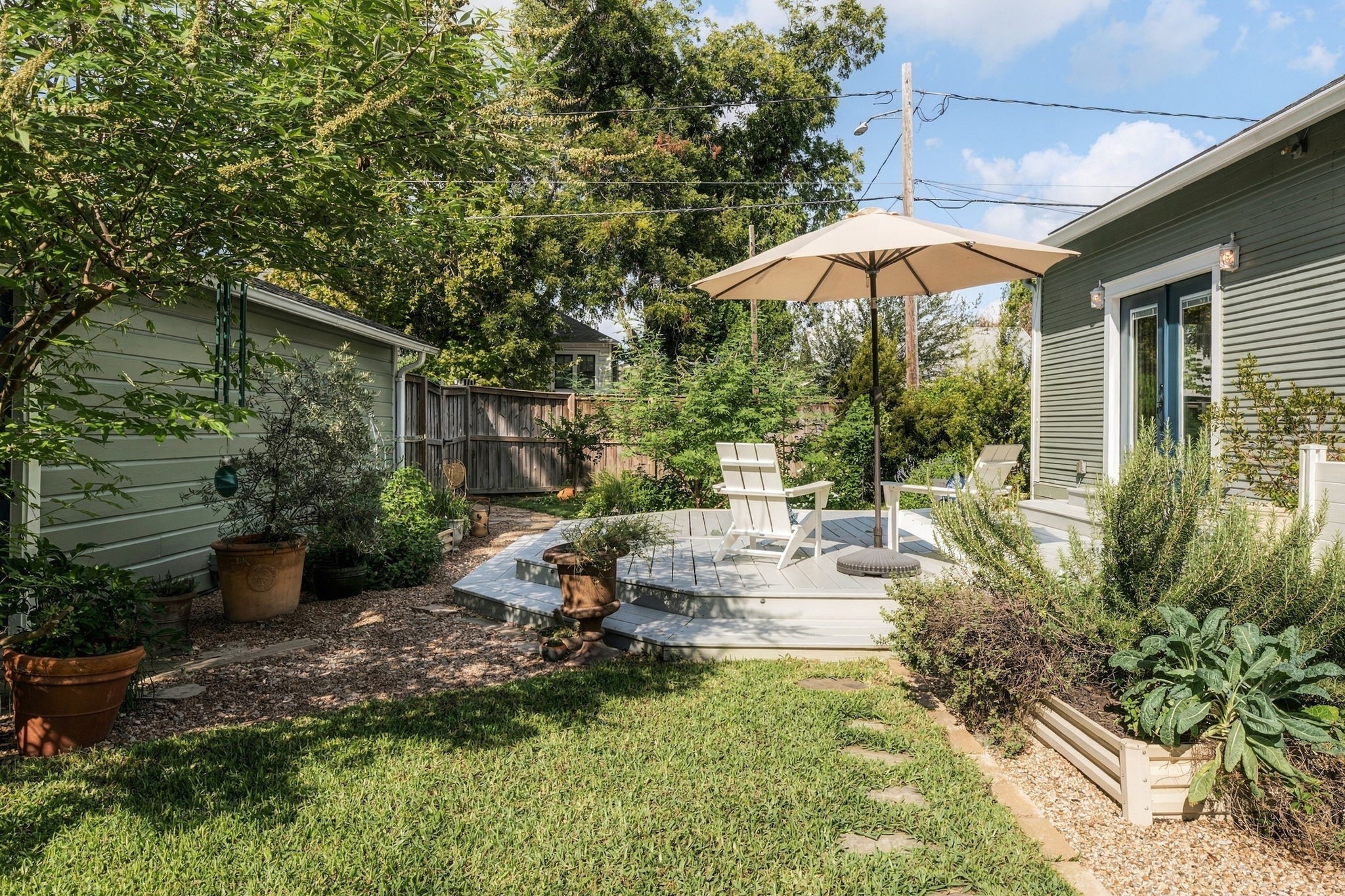 1039 Louise Street Property Photo 34