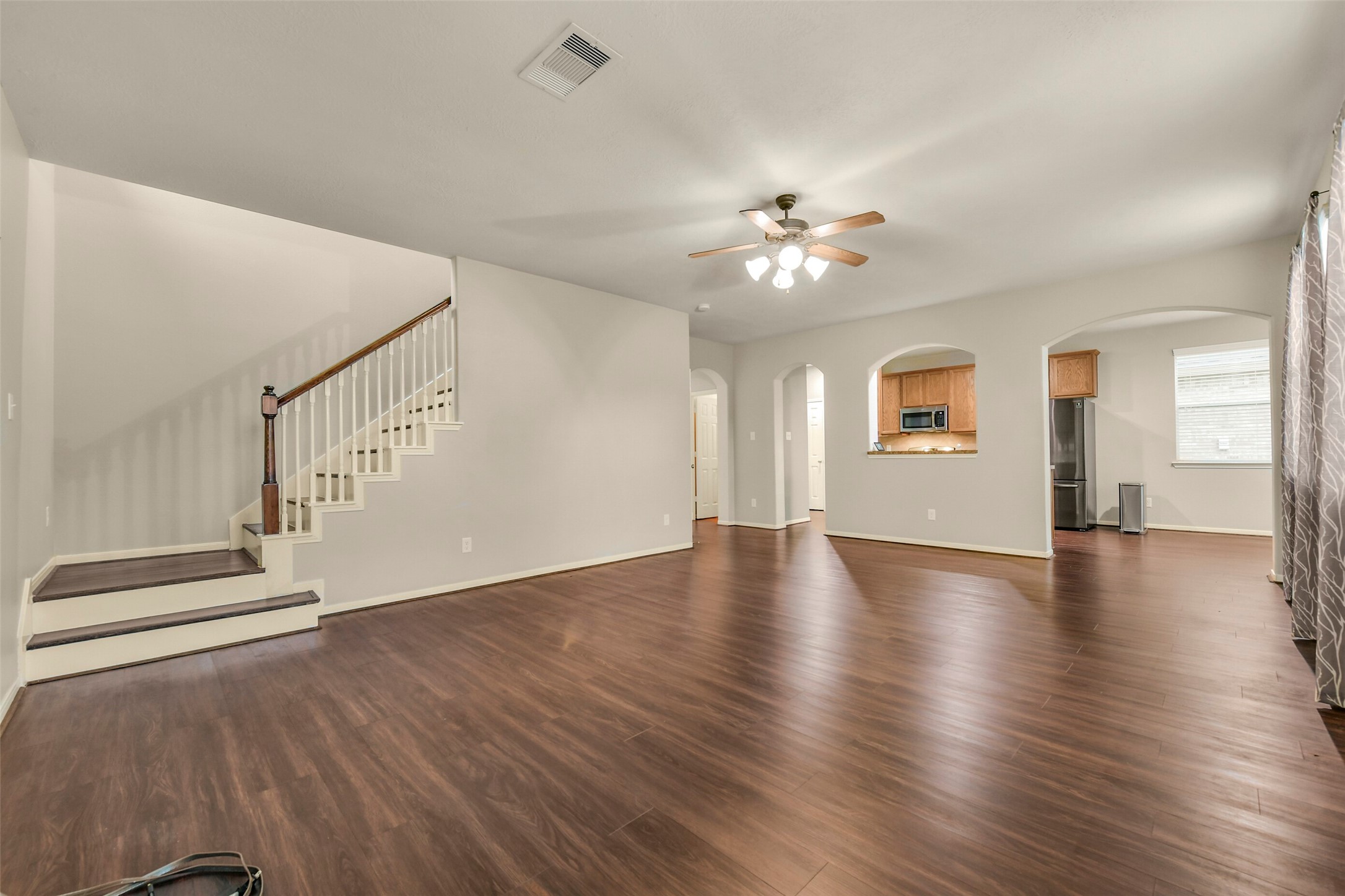 4602 E Meadow Drive Property Photo 4