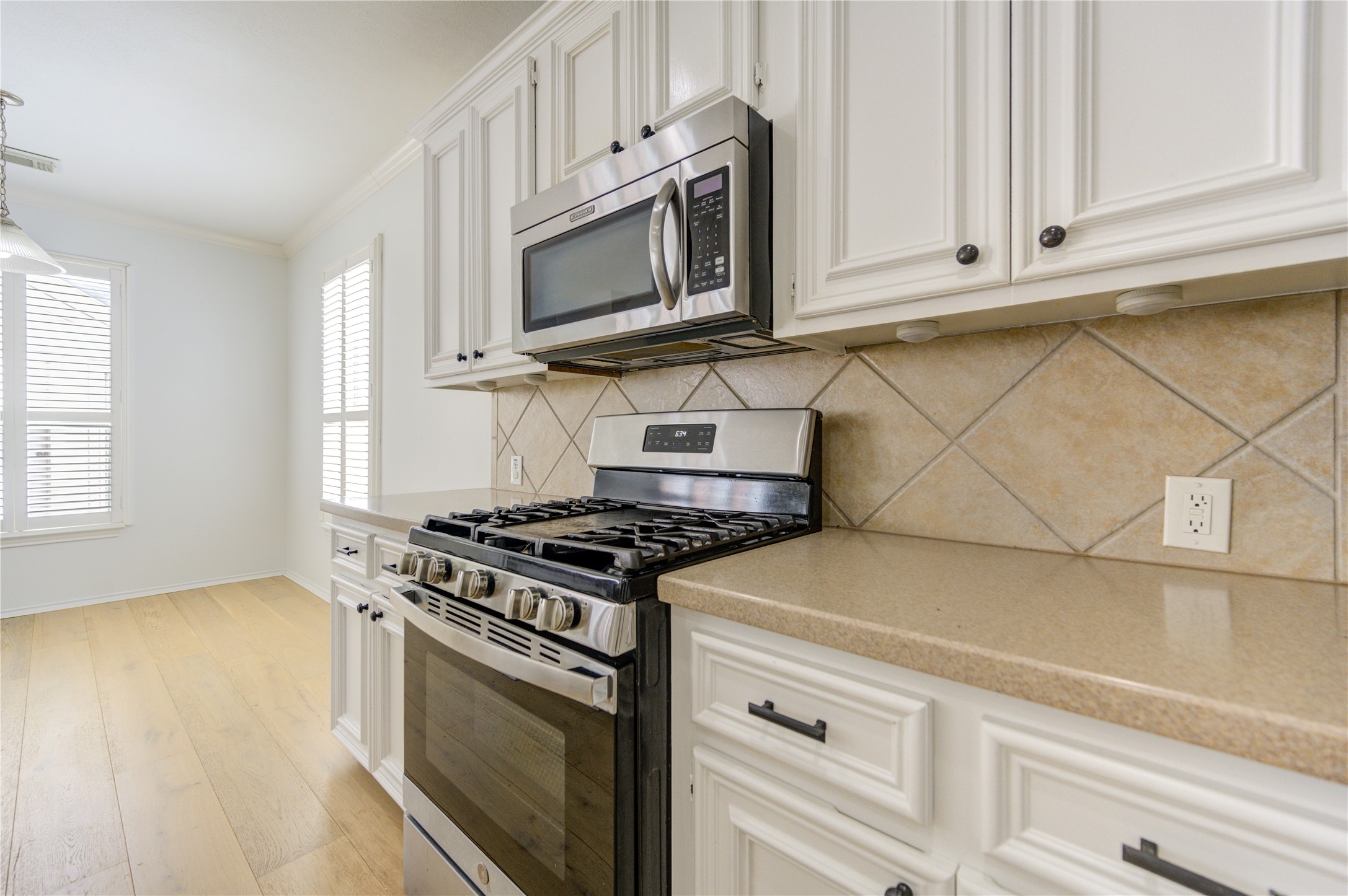 4426 Desert Cliff Court Property Photo 10