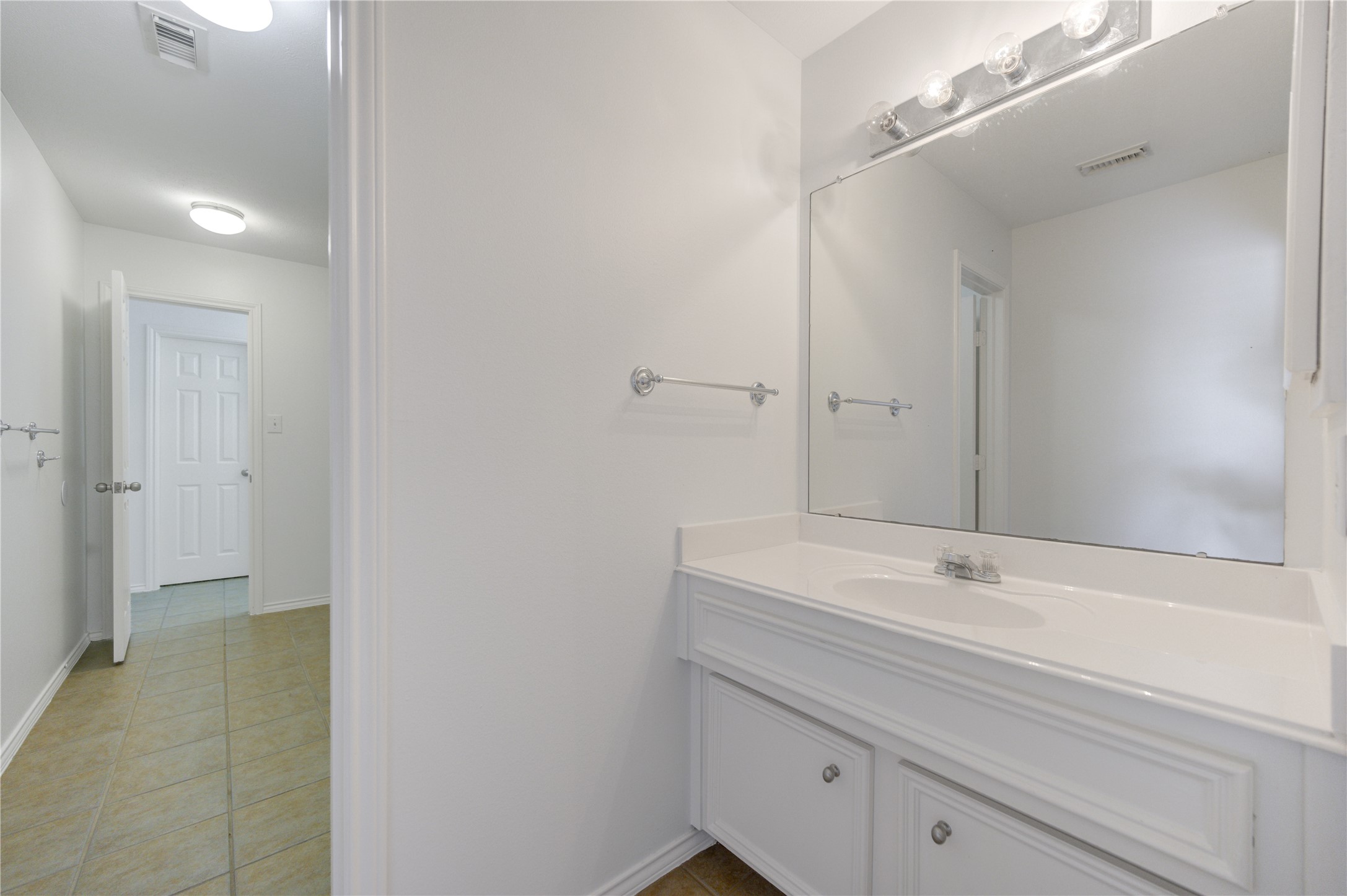 4426 Desert Cliff Court Property Photo 25