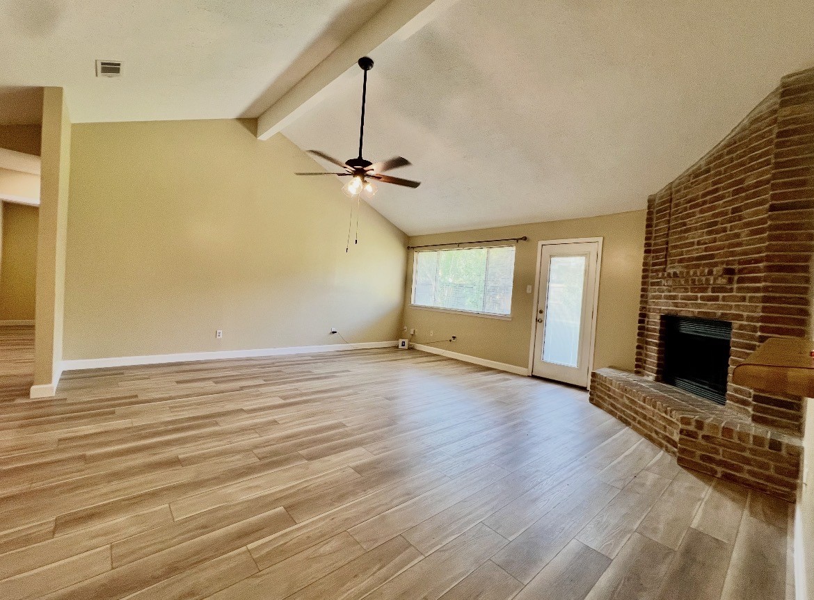 17010 Sunview Court Property Photo 3