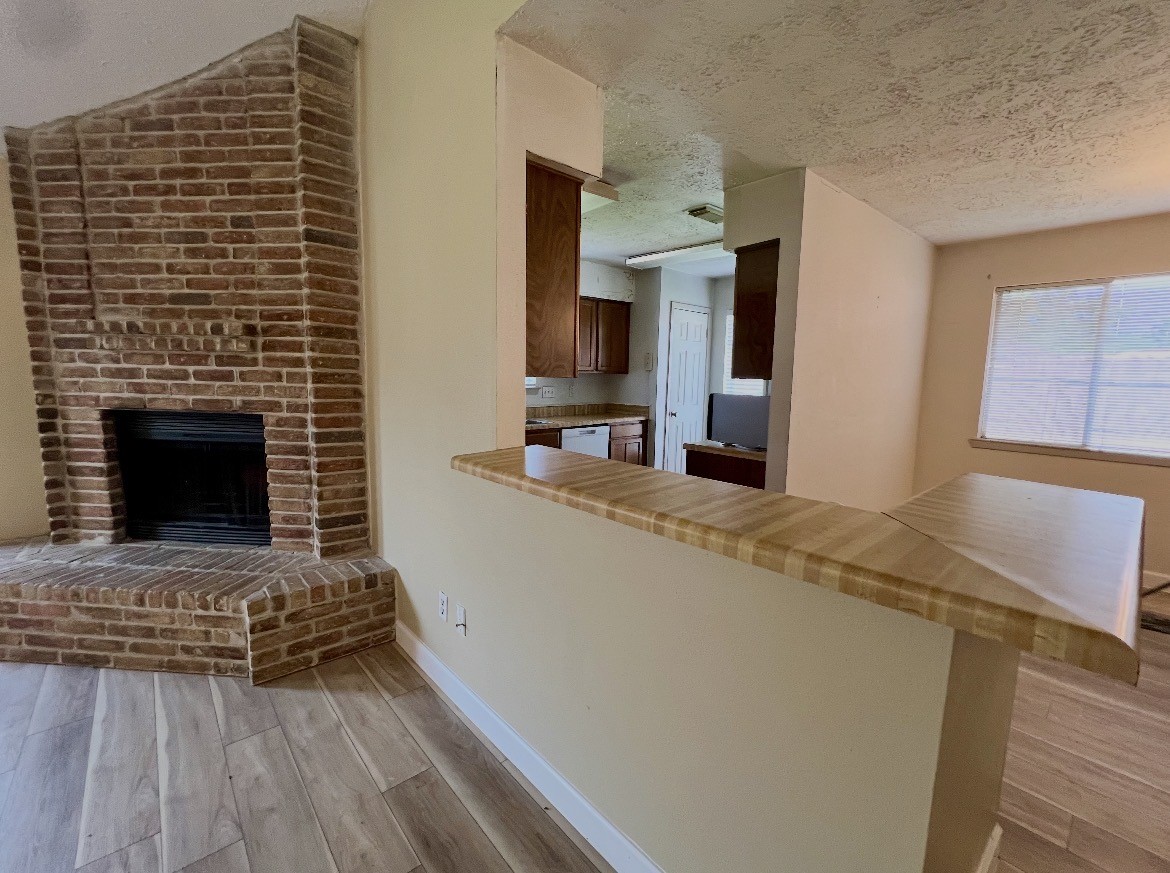 17010 Sunview Court Property Photo 4